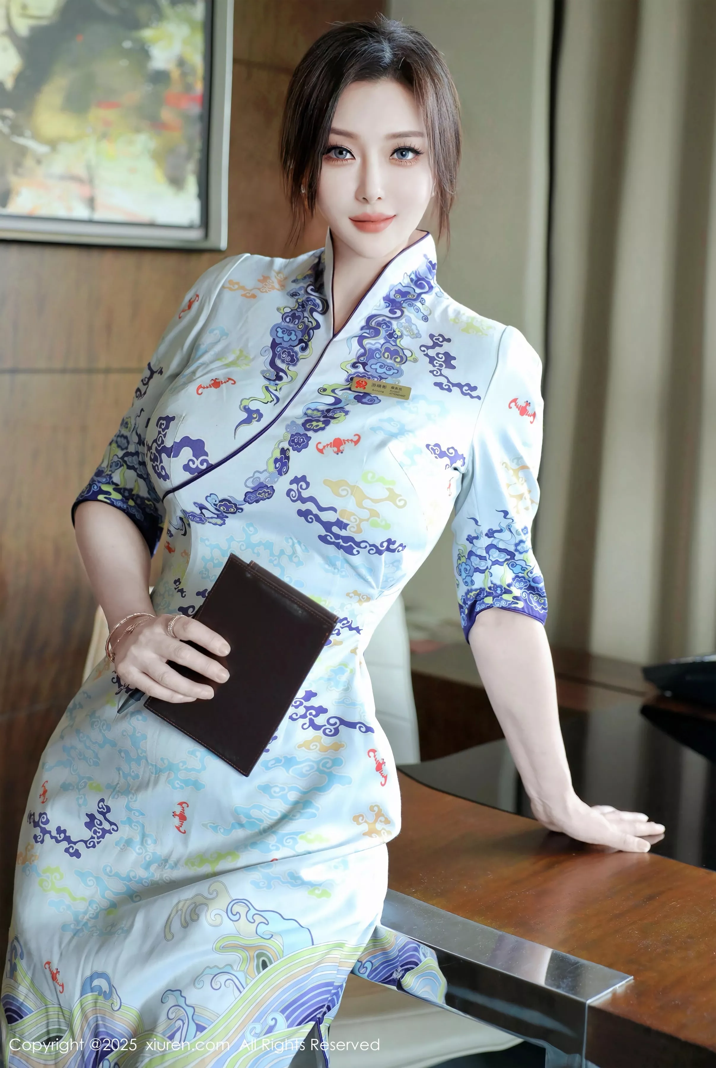 秀人集.com_[XiuRen秀人网]No.10273_新人模特苏一诺性感青色旗袍露蓝色内衣配灰丝袜秀美腿诱惑写真79P