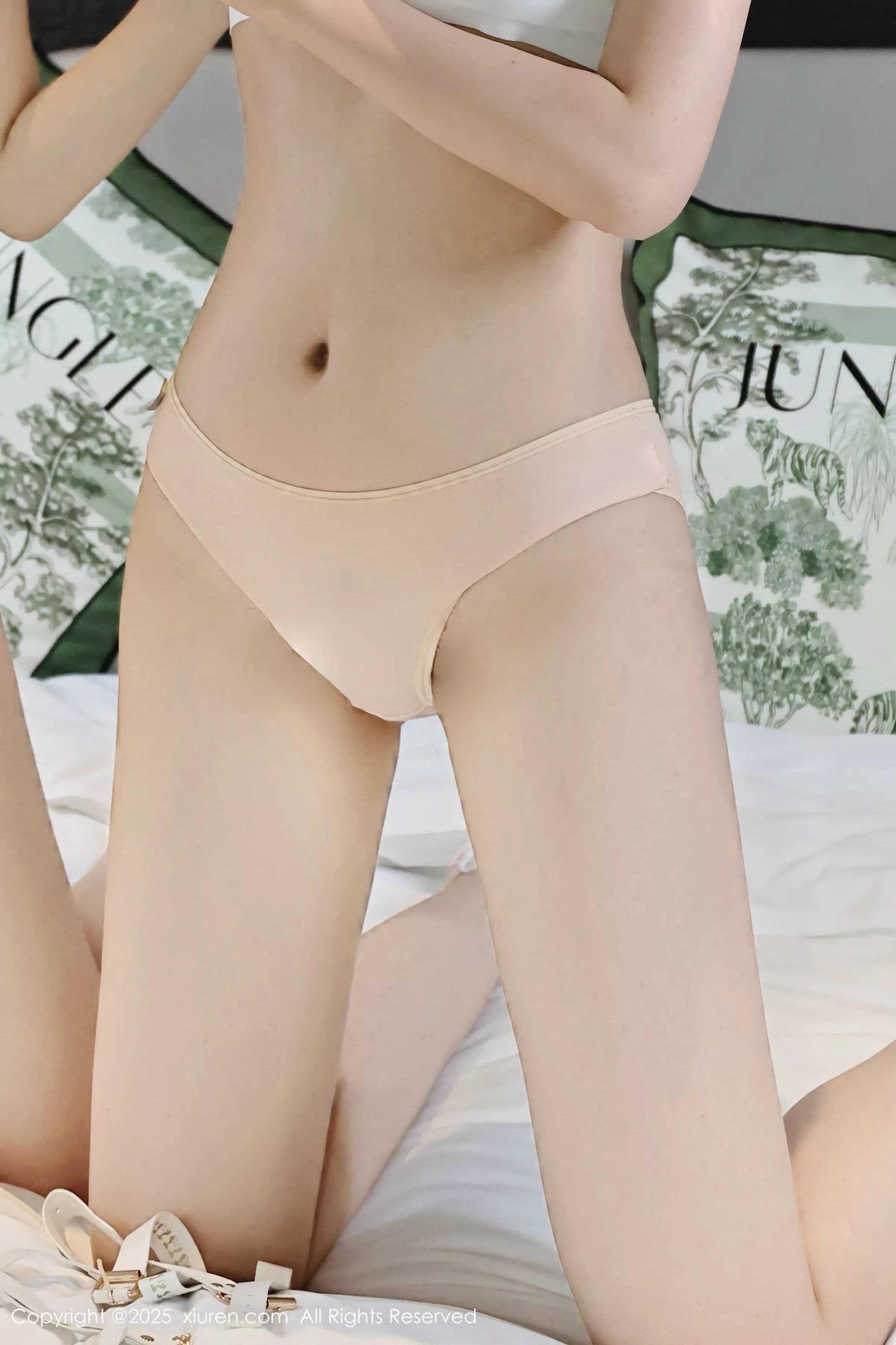 秀人集.com_[XiuRen秀人网]No.10288_模特合集美女小芭乐性感蓝色校服露白色内衣秀曼妙身姿诱惑写真73P