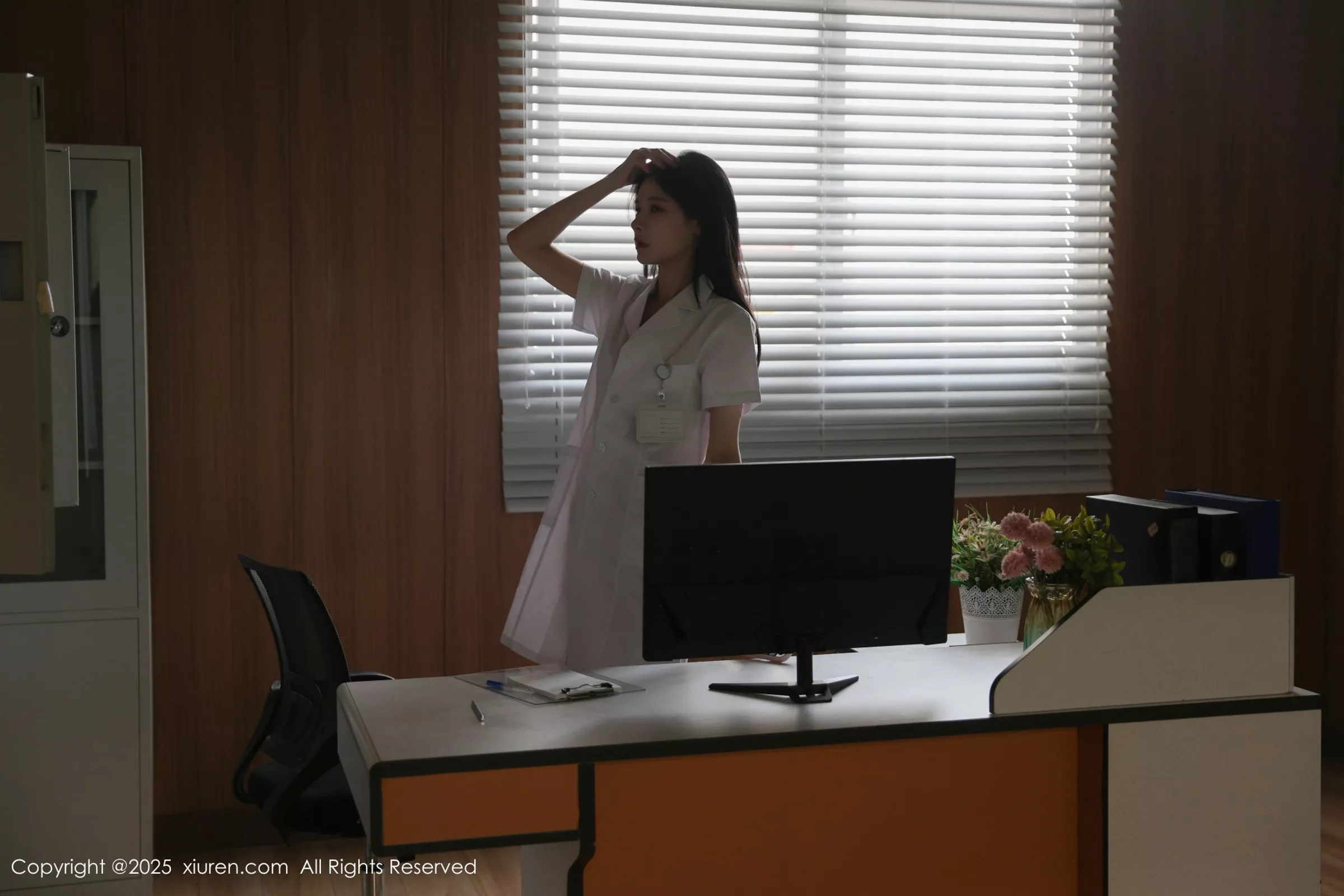 秀人集.com_[XiuRen秀人网]No.10190_新人模特布丁wow白色护士制服配超薄肉丝秀修长美腿性感写真80P