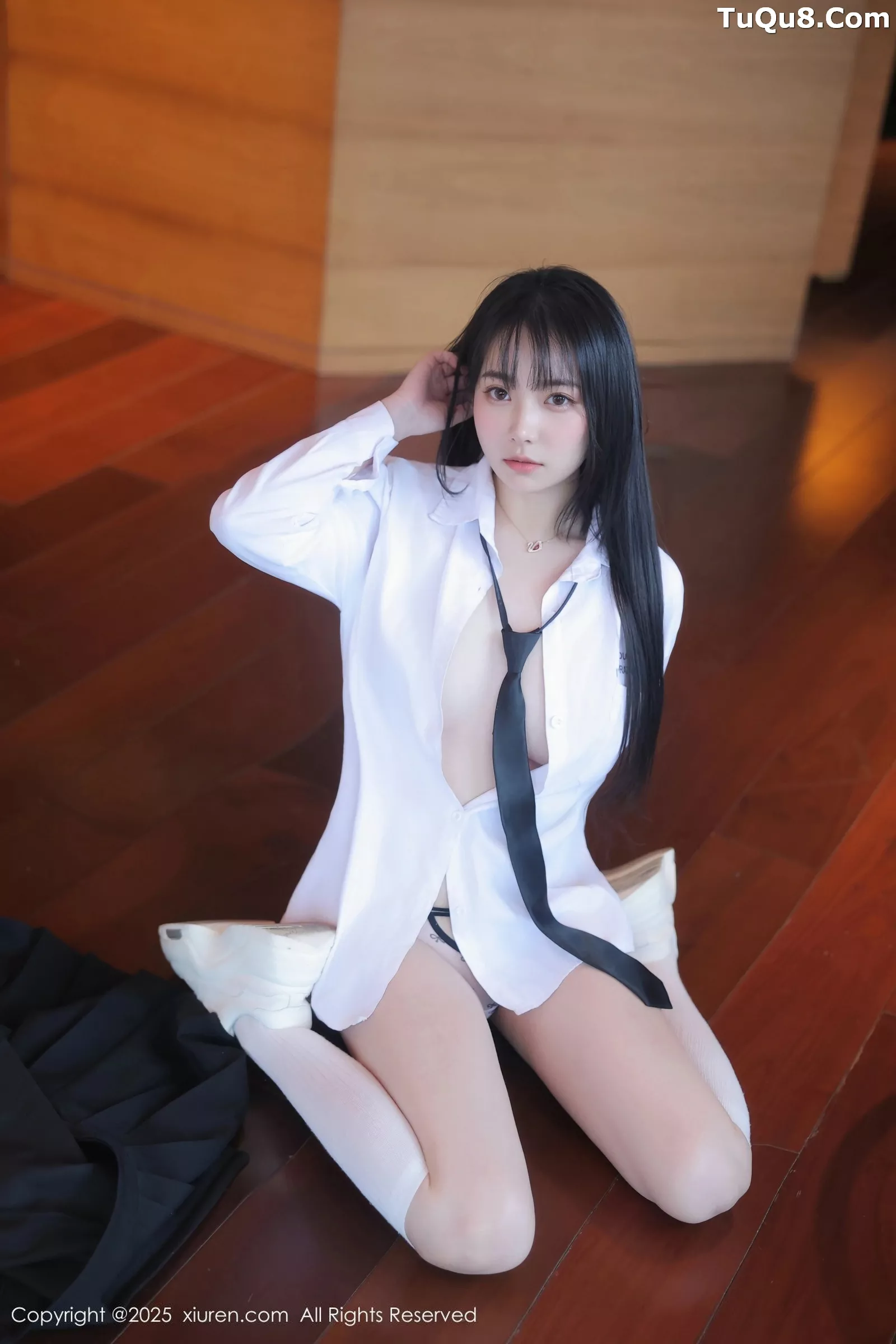 秀人集.com_[XiuRen秀人网]No.10335_模特软情性感白色衬衫配黑短裙露白色丝袜秀曼妙身姿诱惑写真64P