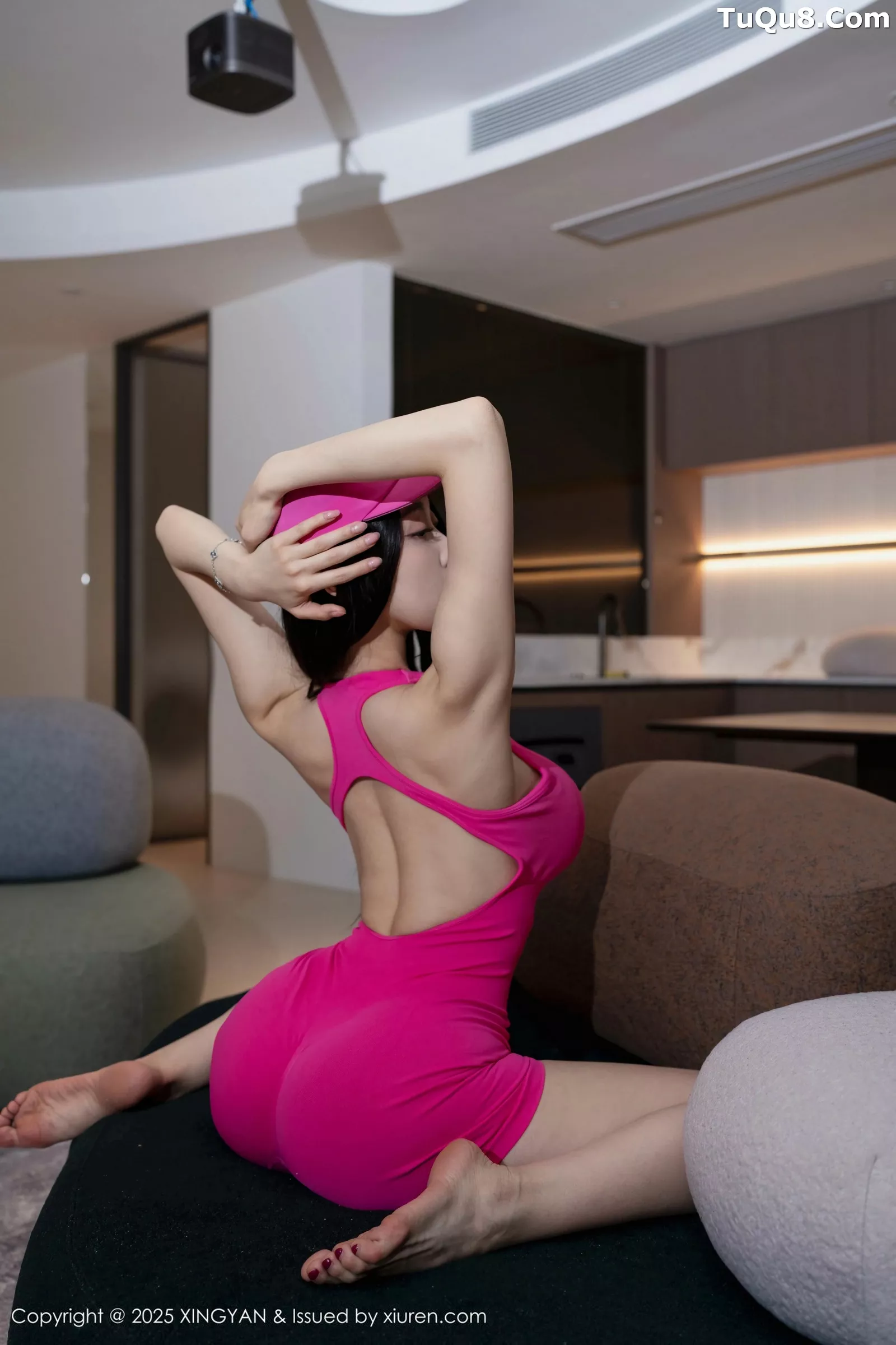 秀人集.com_[XINGYAN星颜社]VOL.351_模特清妙私房性感玫红色瑜伽服紧身秀丰腴身材撩人诱惑写真78P