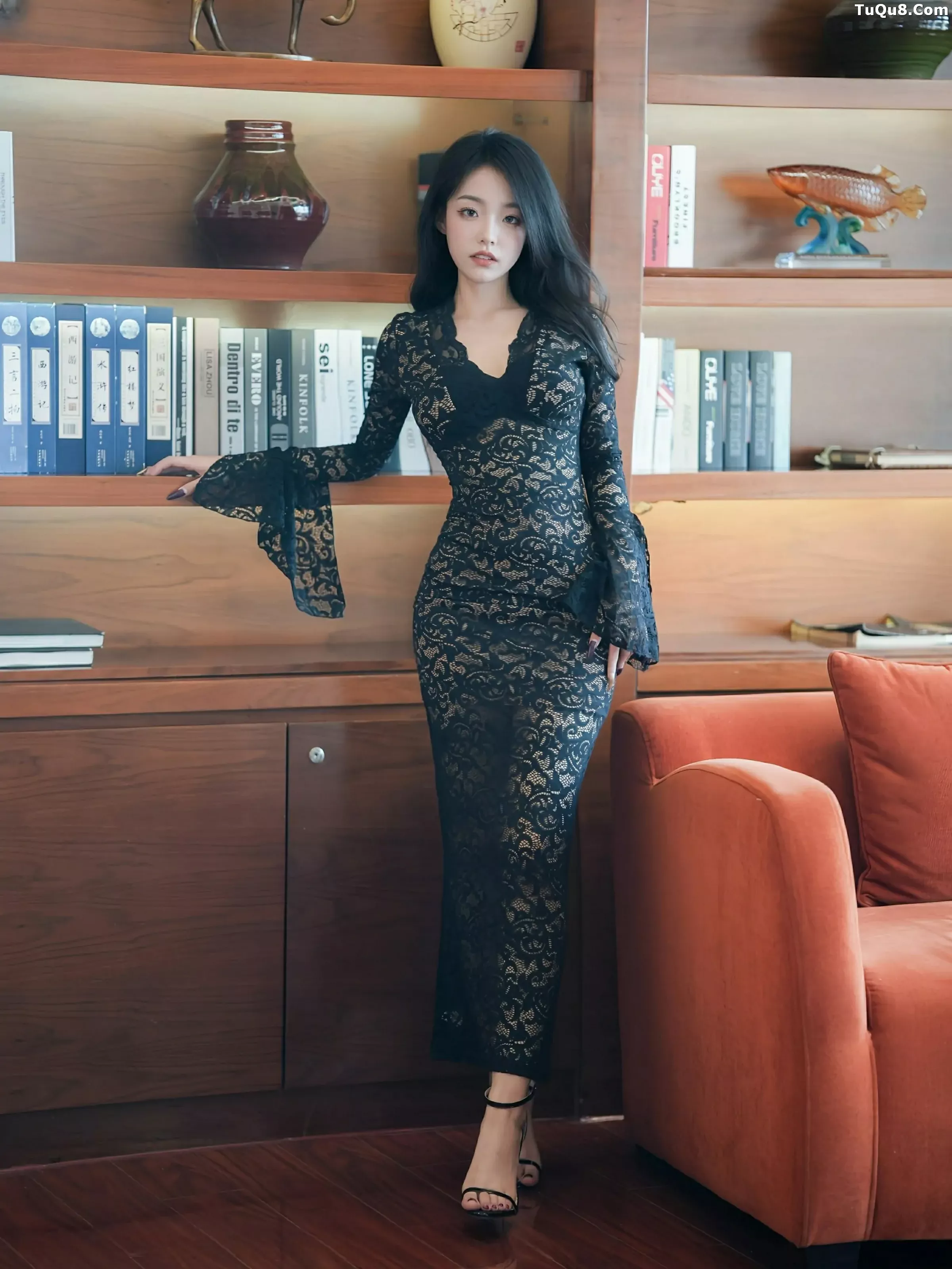 秀人集.com_[XiuRen秀人网]No.10360_模特白琮瑗性感黑色蕾丝长裙半撩露白色内衣秀修长美腿诱惑写真61P