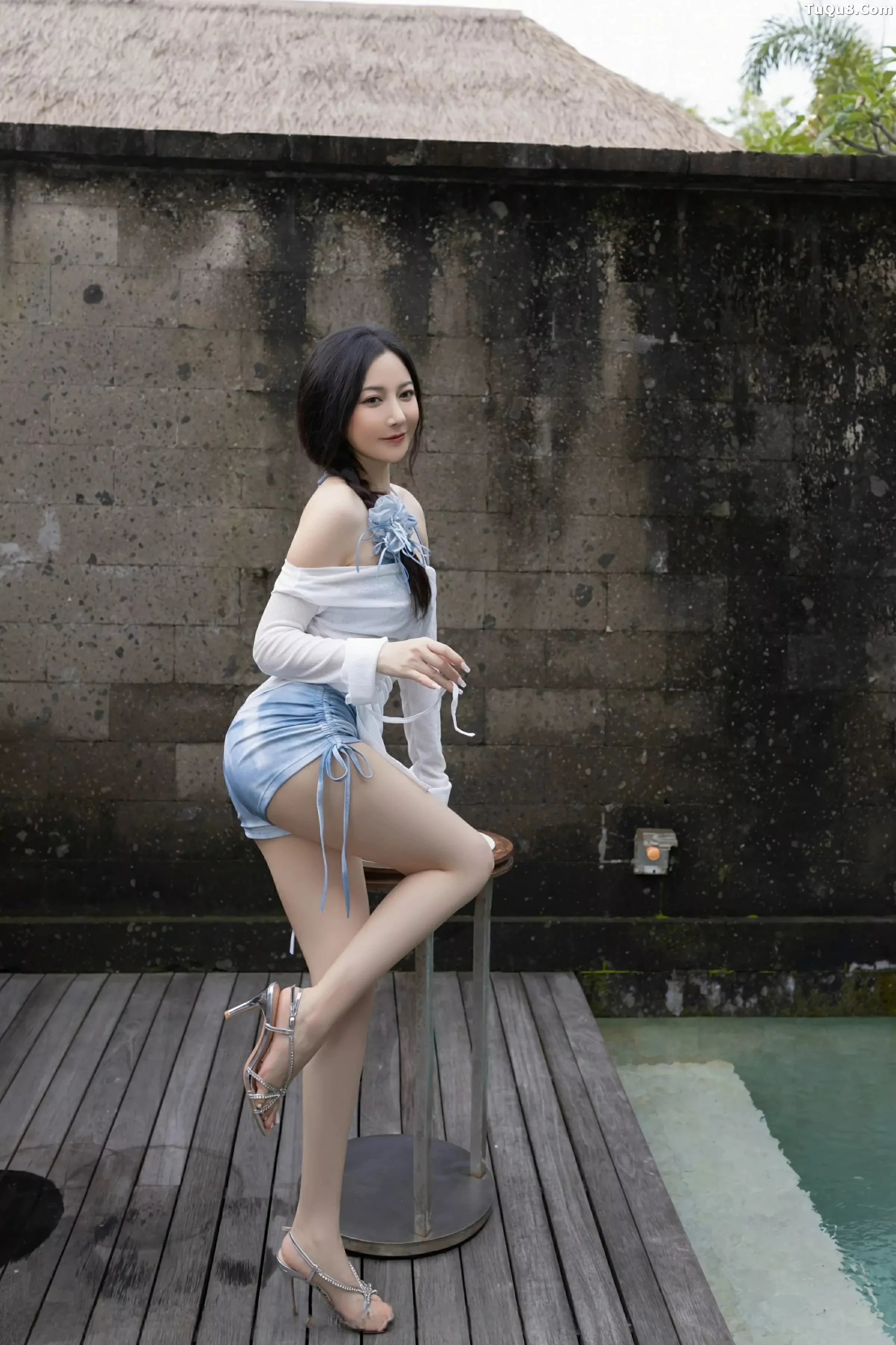 秀人集.com_[XiuRen秀人网]No.10377_模特鱼子酱Fish白色轻透服饰露蓝色比基尼秀曼妙身姿诱惑写真80P