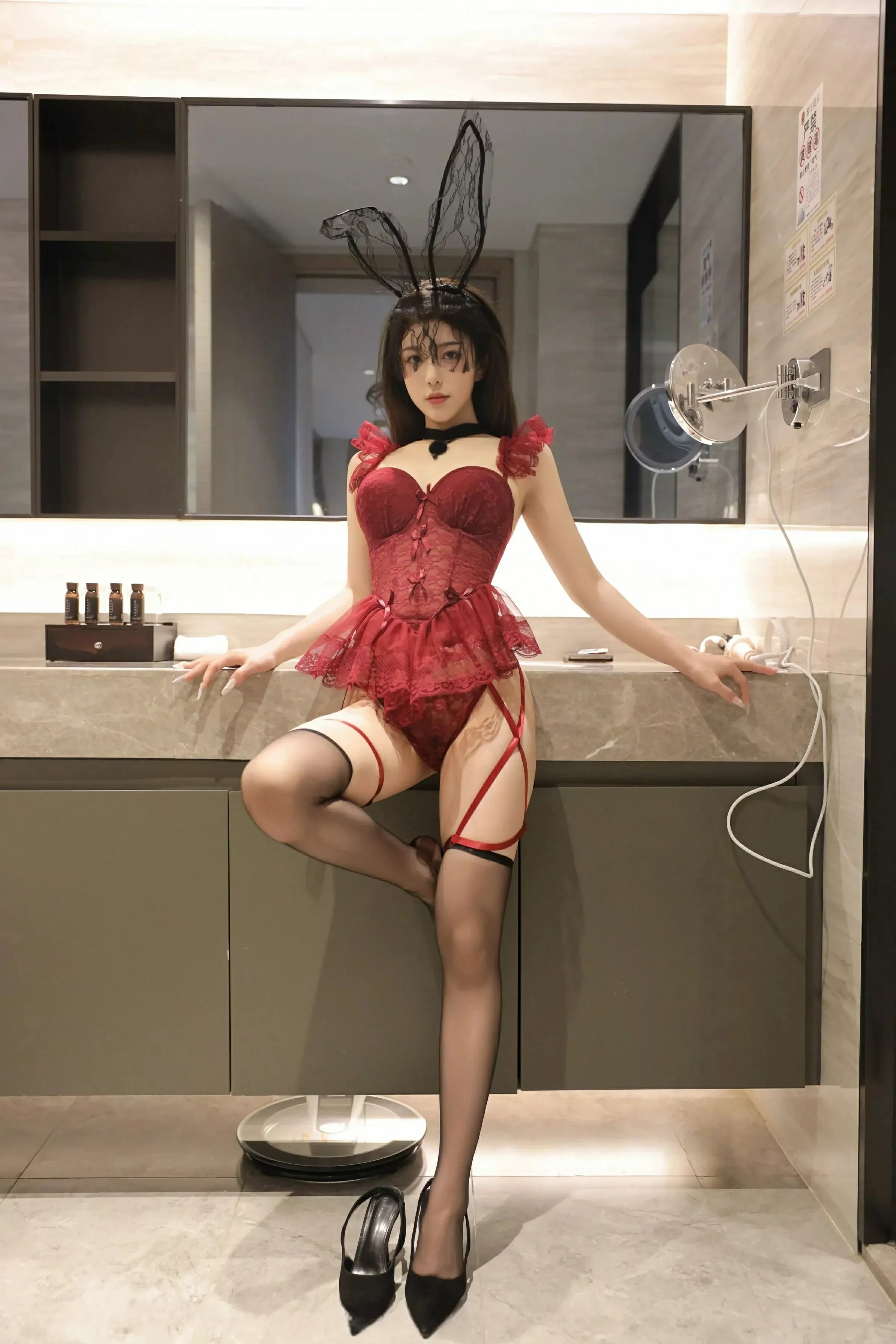 秀人集.com_[XiuRen秀人网]No.10386_新人模特李安妮性感红色情趣内衣配黑丝吊袜秀丰腴身材诱惑写真80P