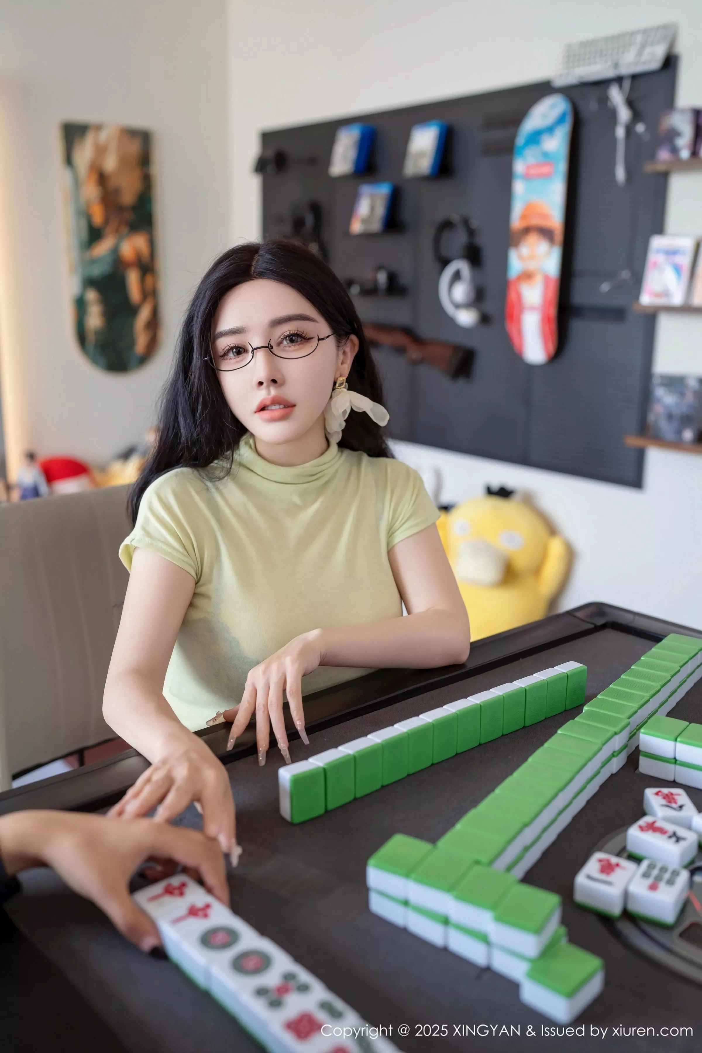 秀人集.com_[XINGYAN星颜社]VOL.357_模特潘思沁浅绿T恤露蓝色内衣配超薄肉丝秀巨乳肥臀诱惑写真73P