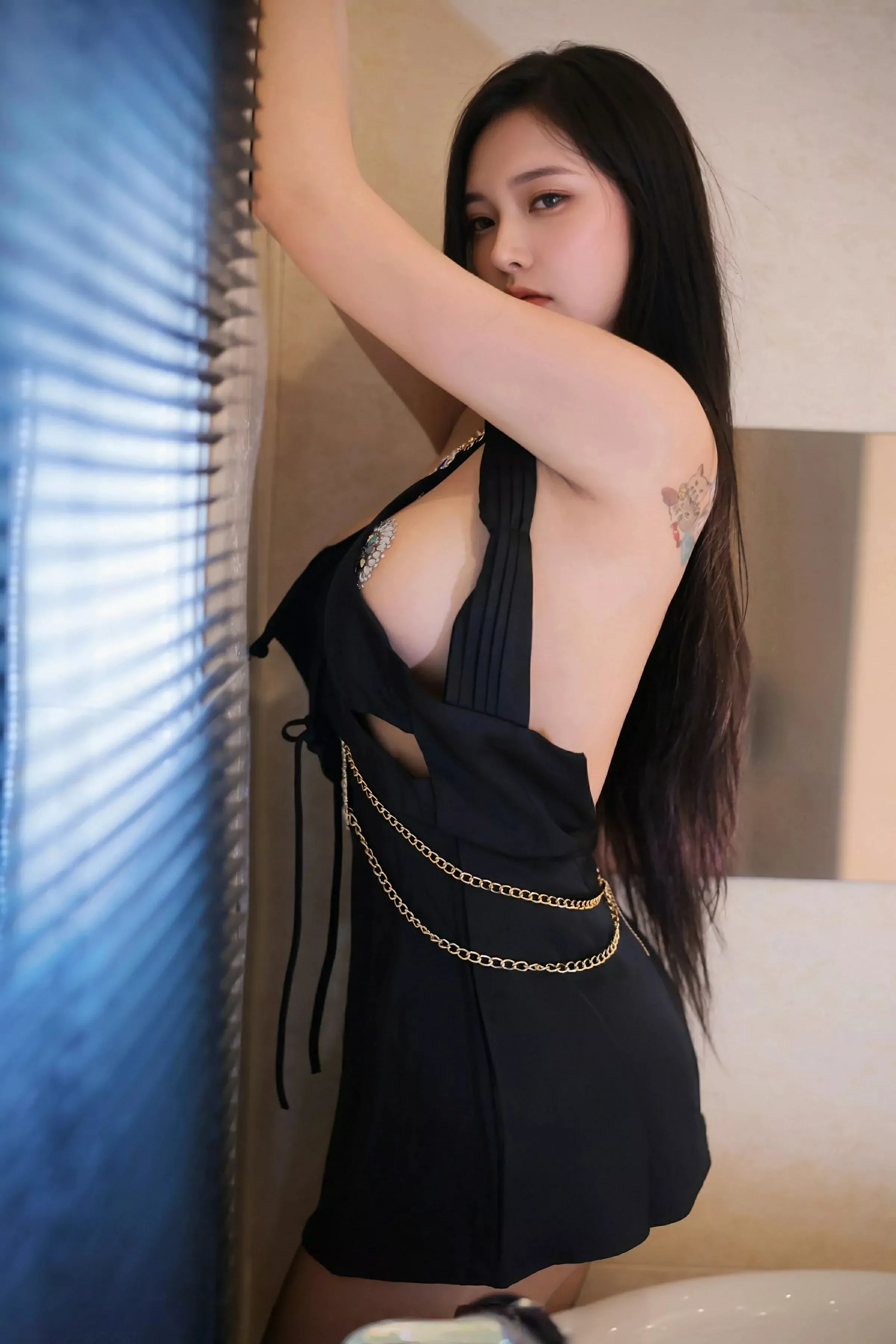 秀人集.com_[XiuRen秀人网]No.10407_模特娜比性感黑色情趣服饰配超薄黑丝秀凹凸身材撩人诱惑写真84P