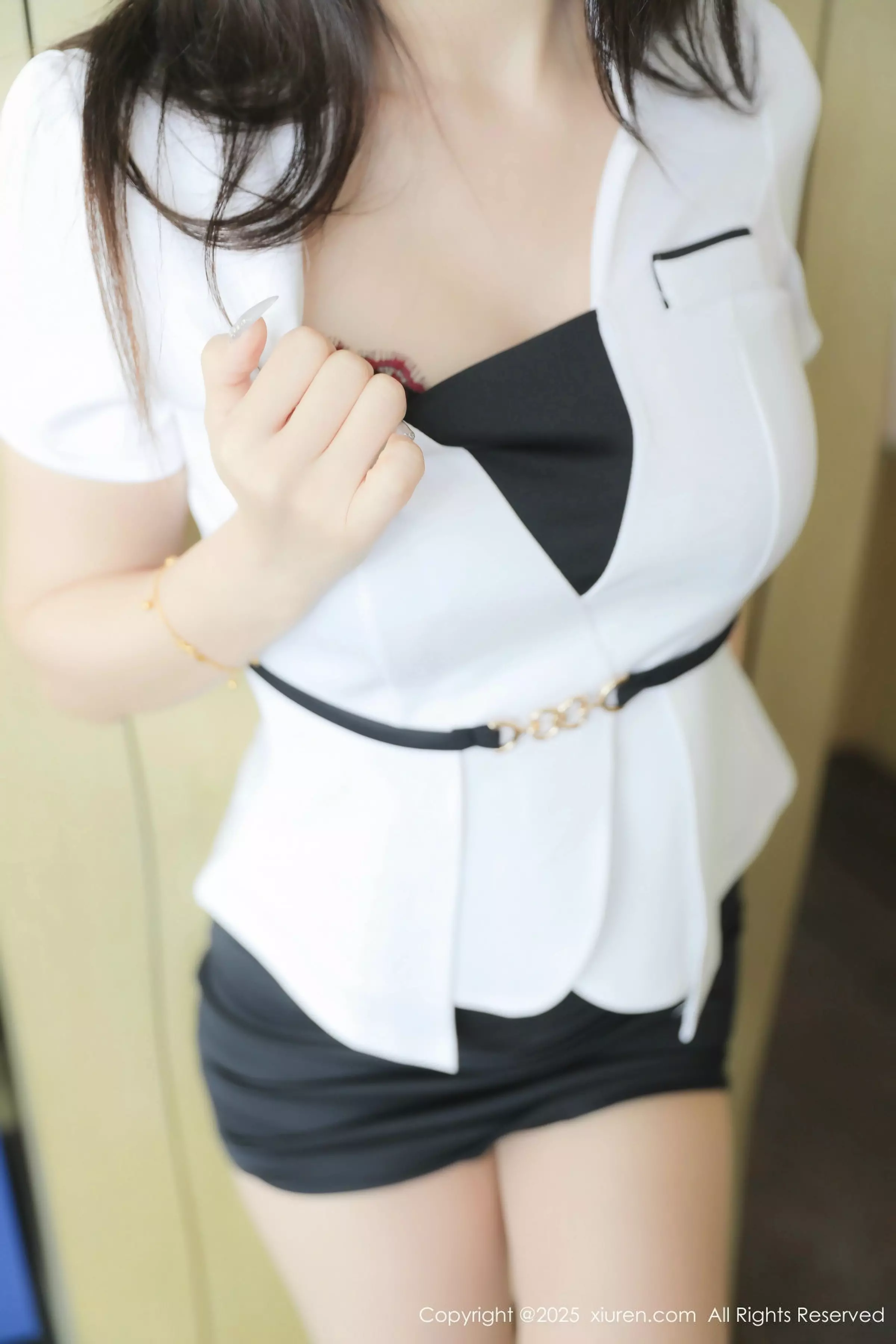 秀人集.com_[XiuRen秀人网]No.10321_模特Candy糖糖性感白色OL服饰配超薄肉丝秀完美身材诱惑写真81P