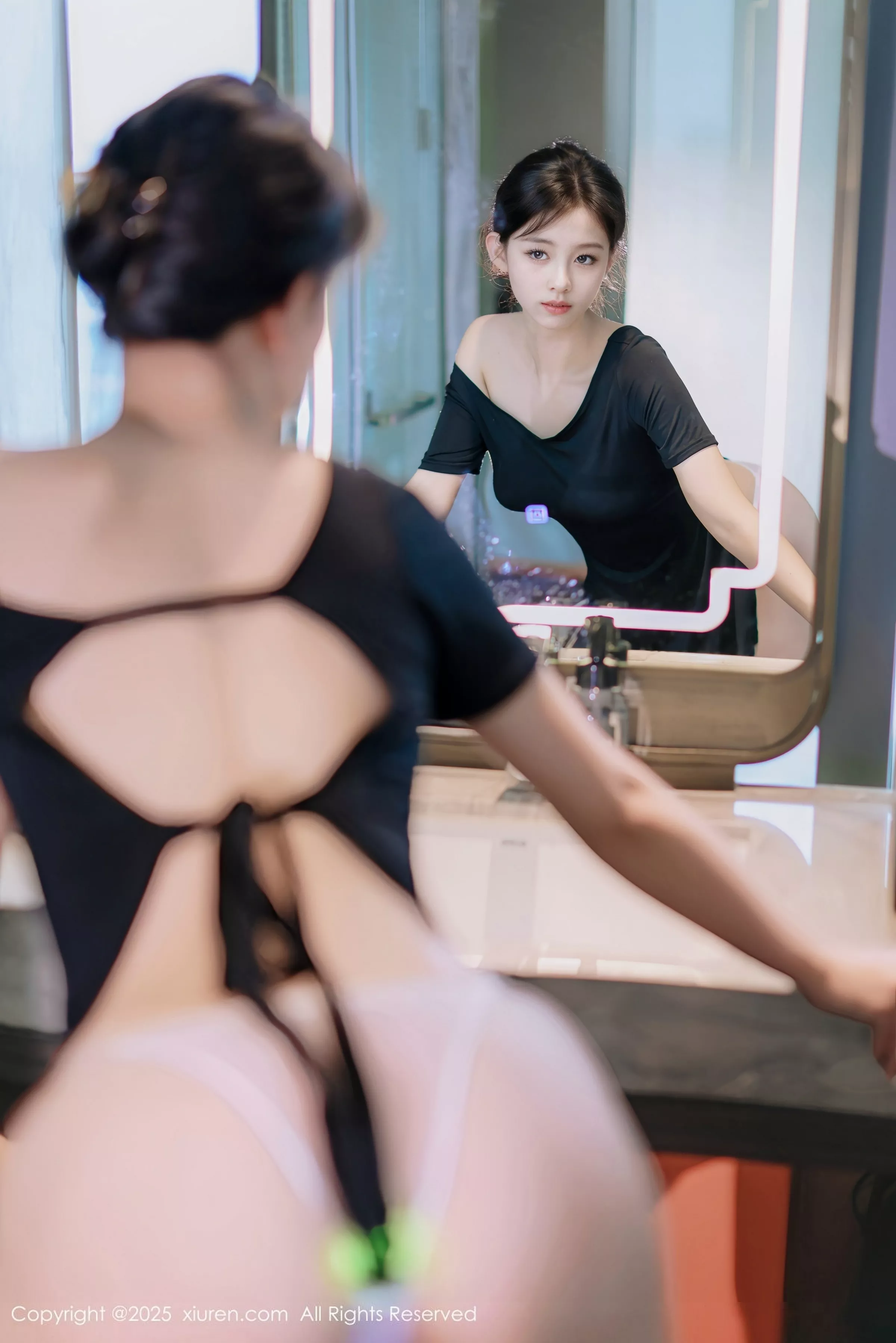 秀人集.com_[XiuRen秀人网]No.10426_模特小橘子orange性感黑色连衣短裙露丁字裤秀曼妙身姿诱惑写真86P