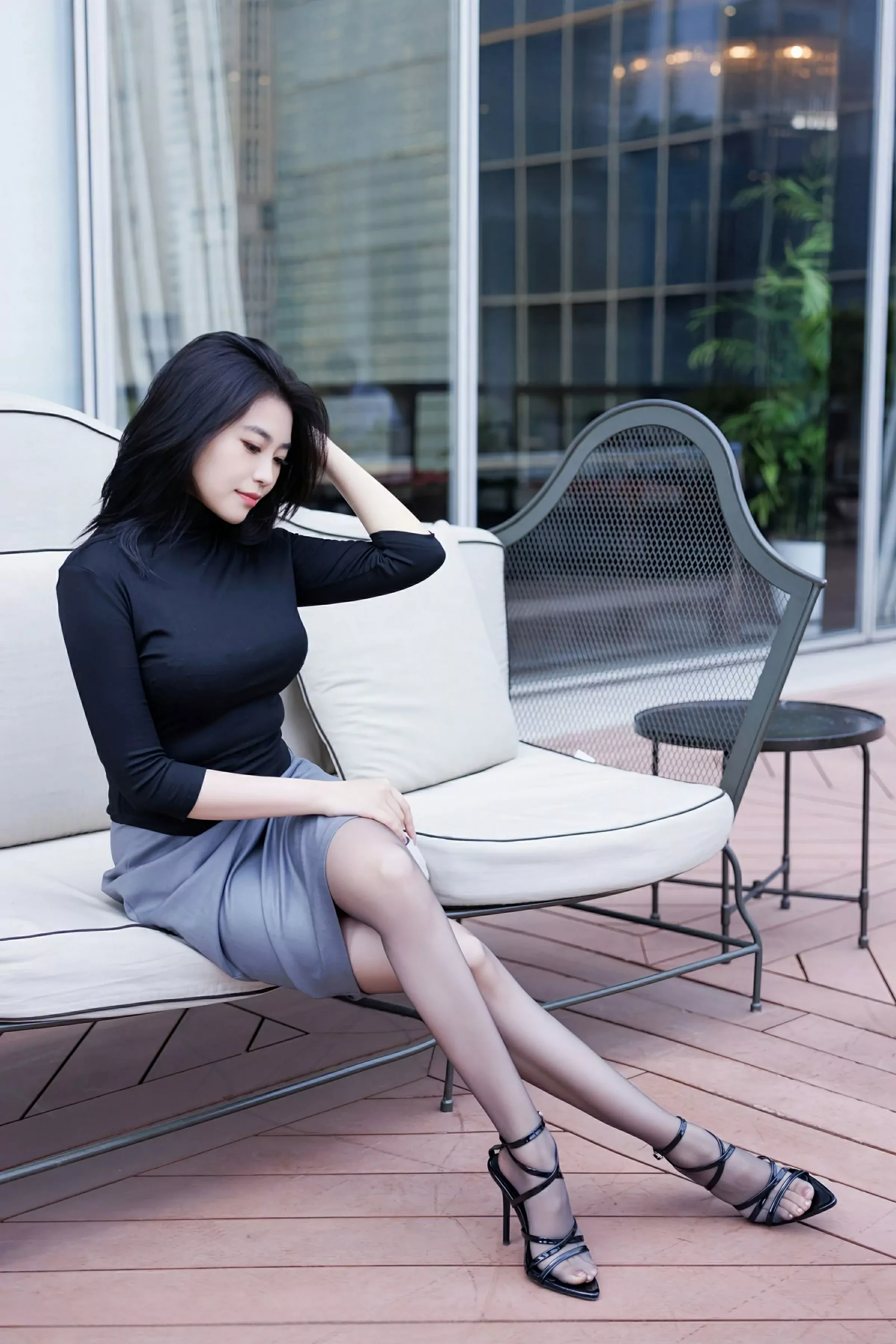 秀人集.com_[IMISS爱蜜社]Vol.794_女神许诺Sabrina性感黑色OL服饰露黑色内衣秀完美身材诱惑写真73P