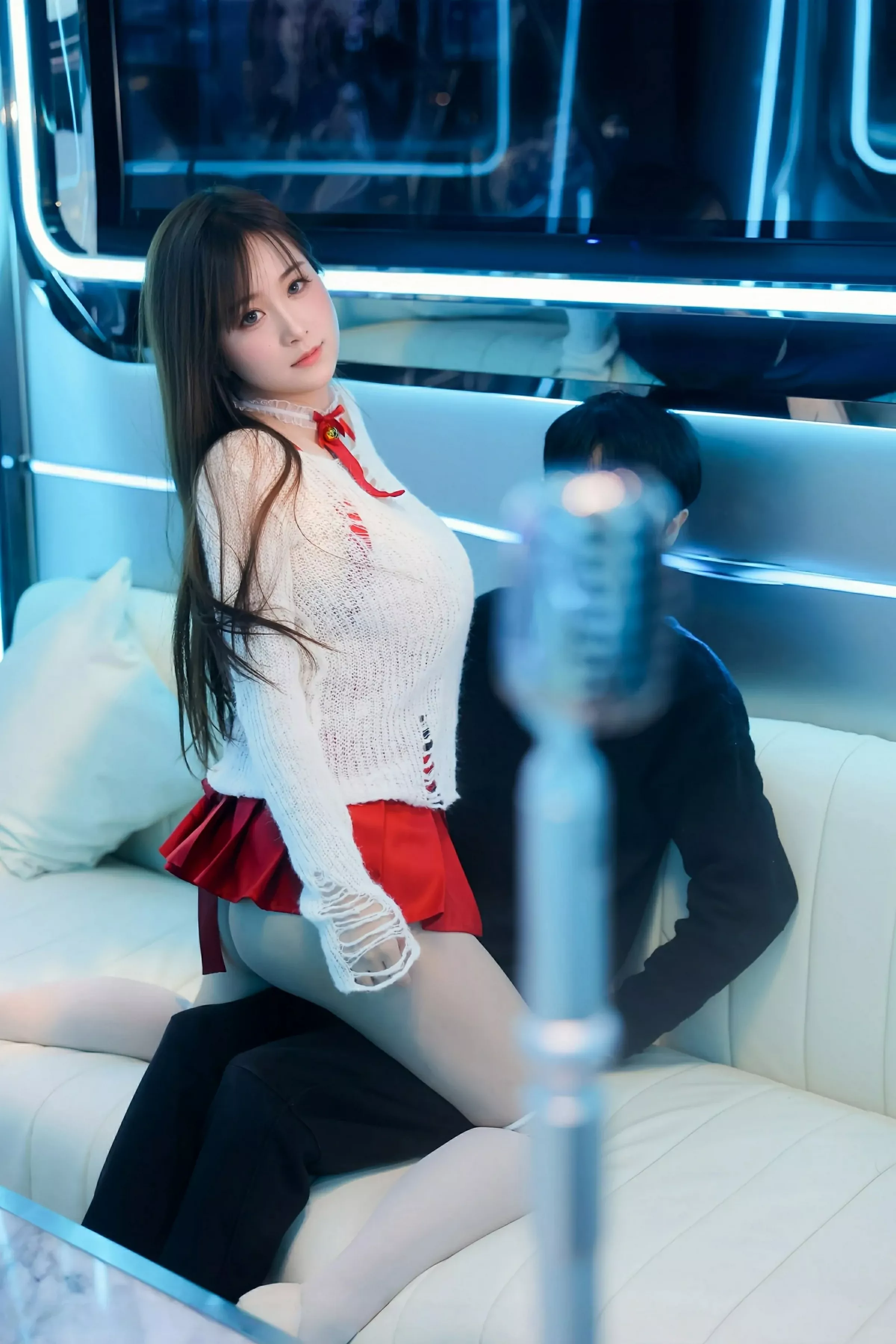 秀人集.com_[XiuRen秀人网]No.10470_模特小肉肉咪私房性感白色蕾丝内衣配白丝袜秀凹凸身材诱惑写真76P