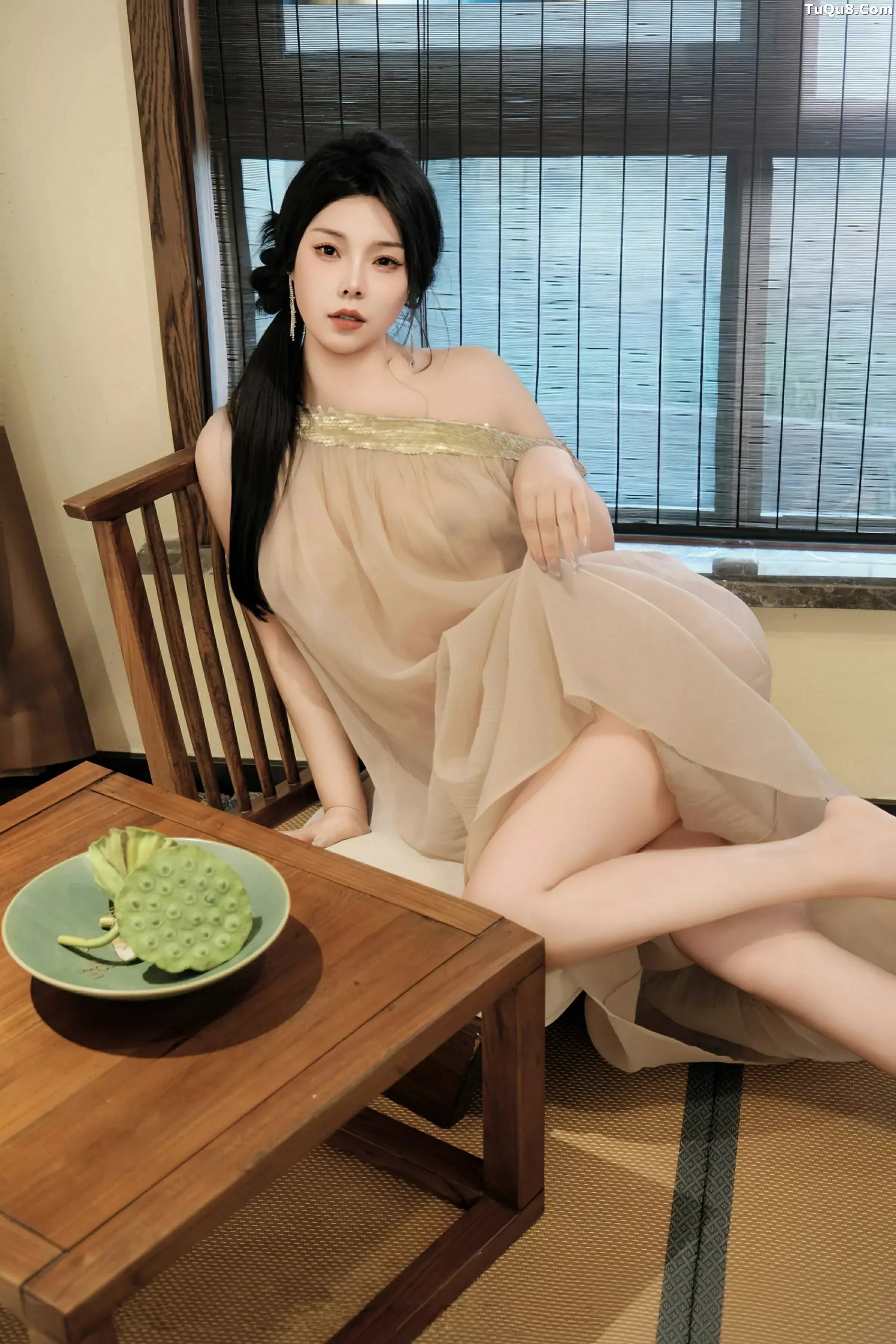 秀人集.com_[XiuRen秀人网]No.10500_模特麦田私房性感透视薄纱连衣长裙半脱秀丰乳肥臀惹火诱惑写真50P