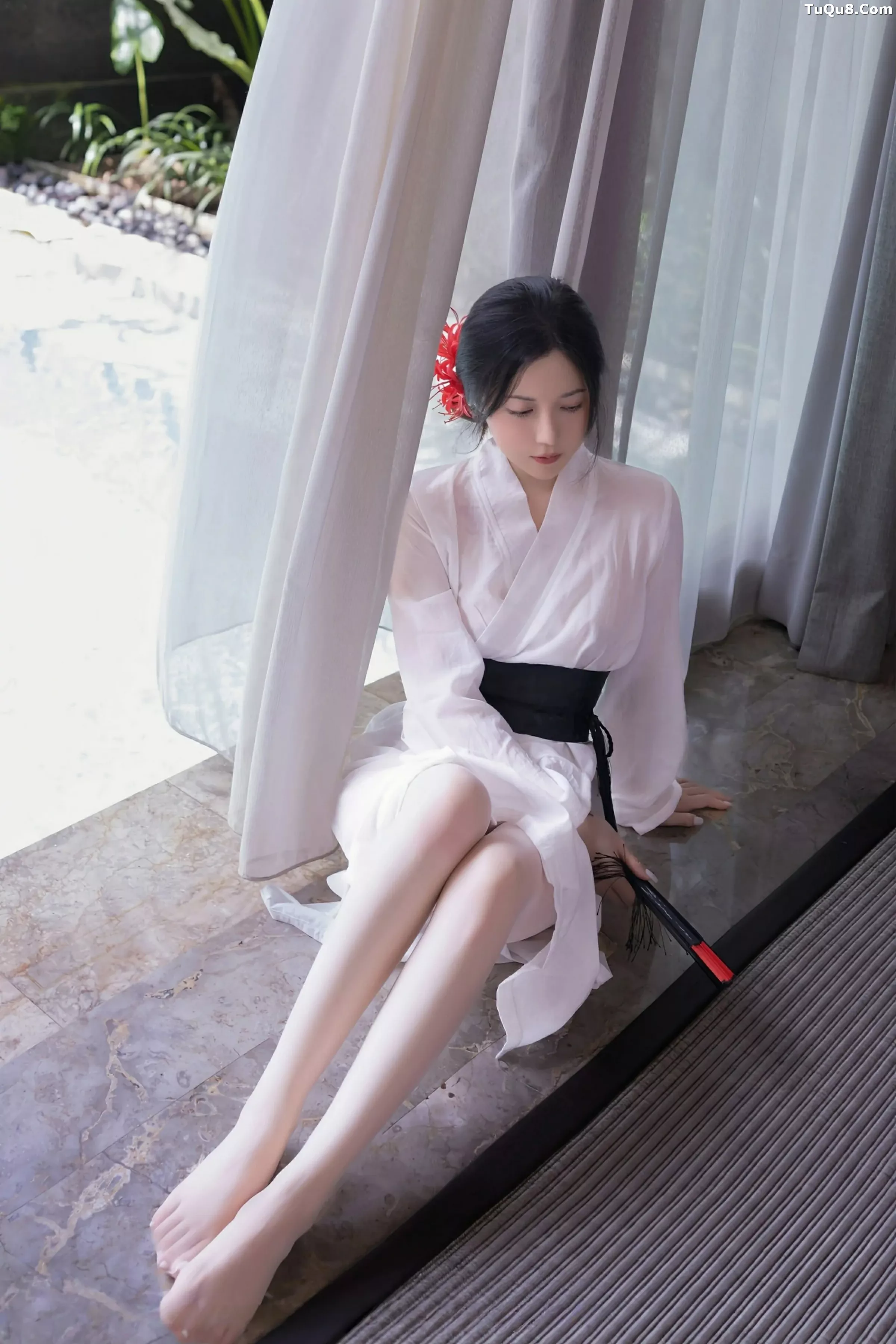 秀人集.com_[XiuRen秀人网]No.10514_模特鱼子酱Fish性感白色薄透服饰配白色丝袜秀曼妙身材诱惑写真80P