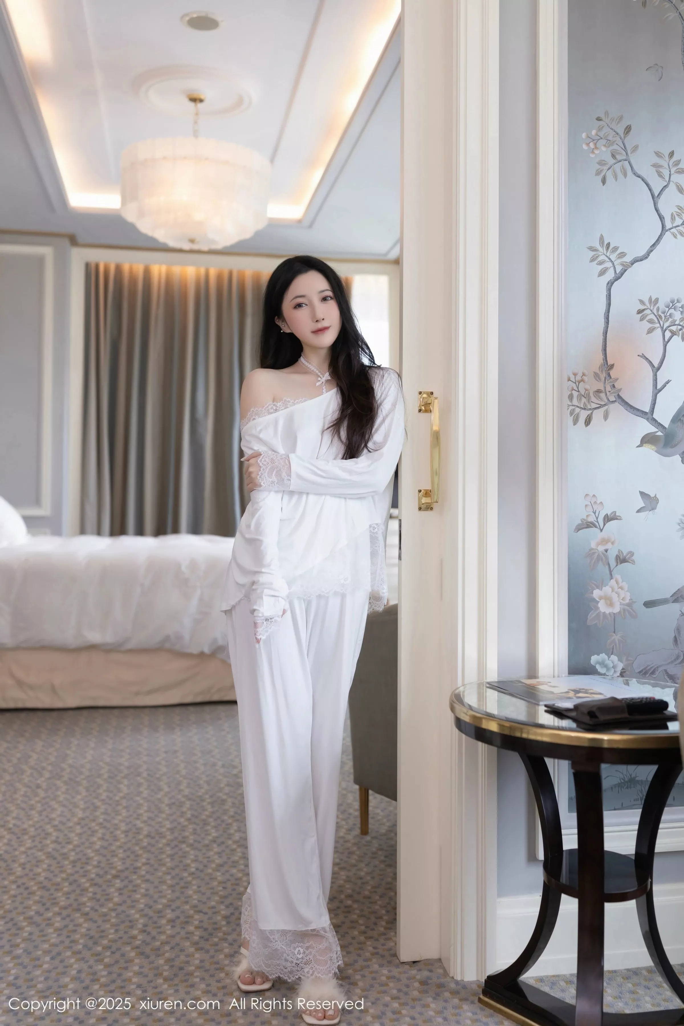 秀人集.com_[XiuRen秀人网]No.10445_模特鱼子酱Fish性感白色连衣裙露白色内衣秀曼妙身材诱惑写真81P