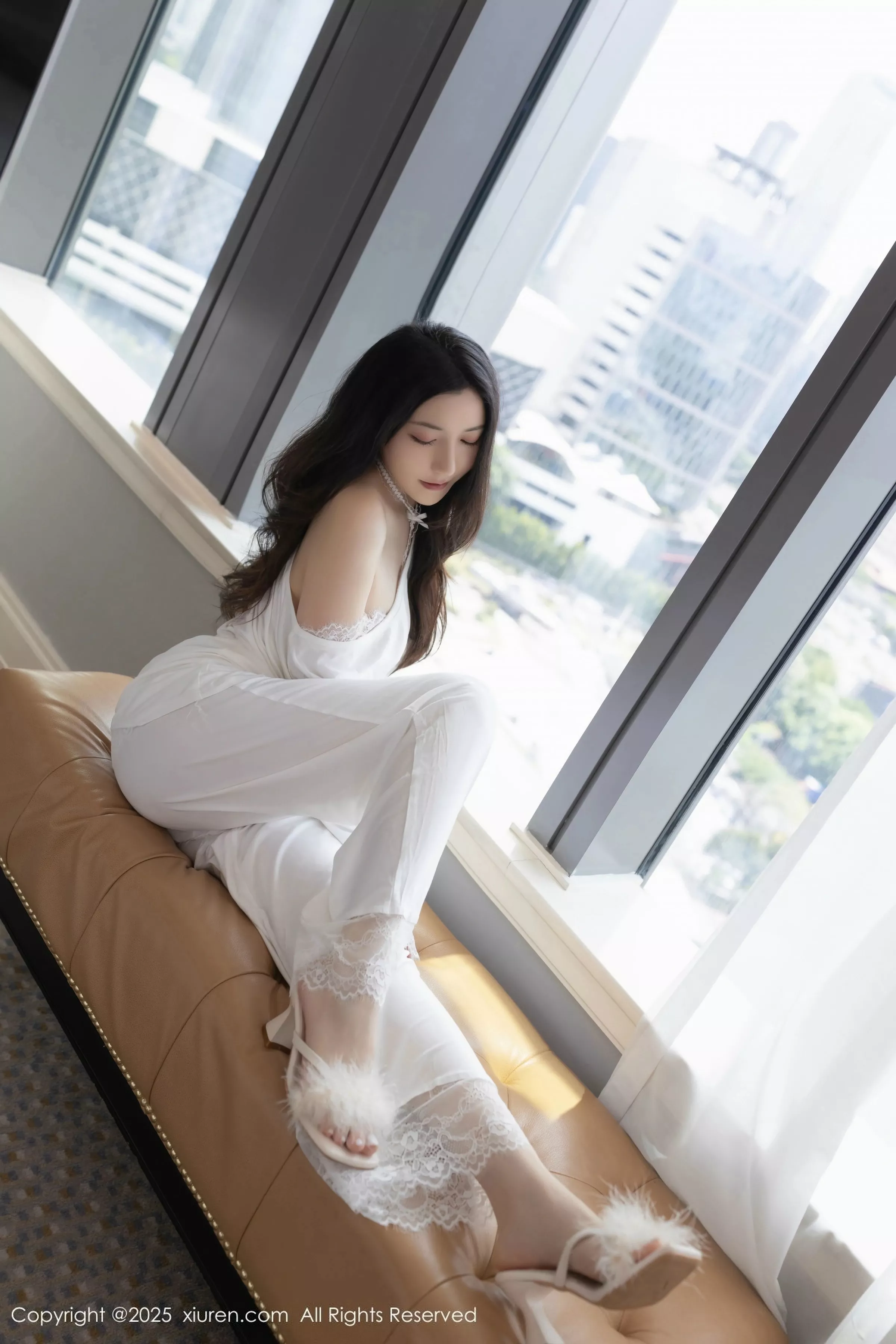 秀人集.com_[XiuRen秀人网]No.10445_模特鱼子酱Fish性感白色连衣裙露白色内衣秀曼妙身材诱惑写真81P