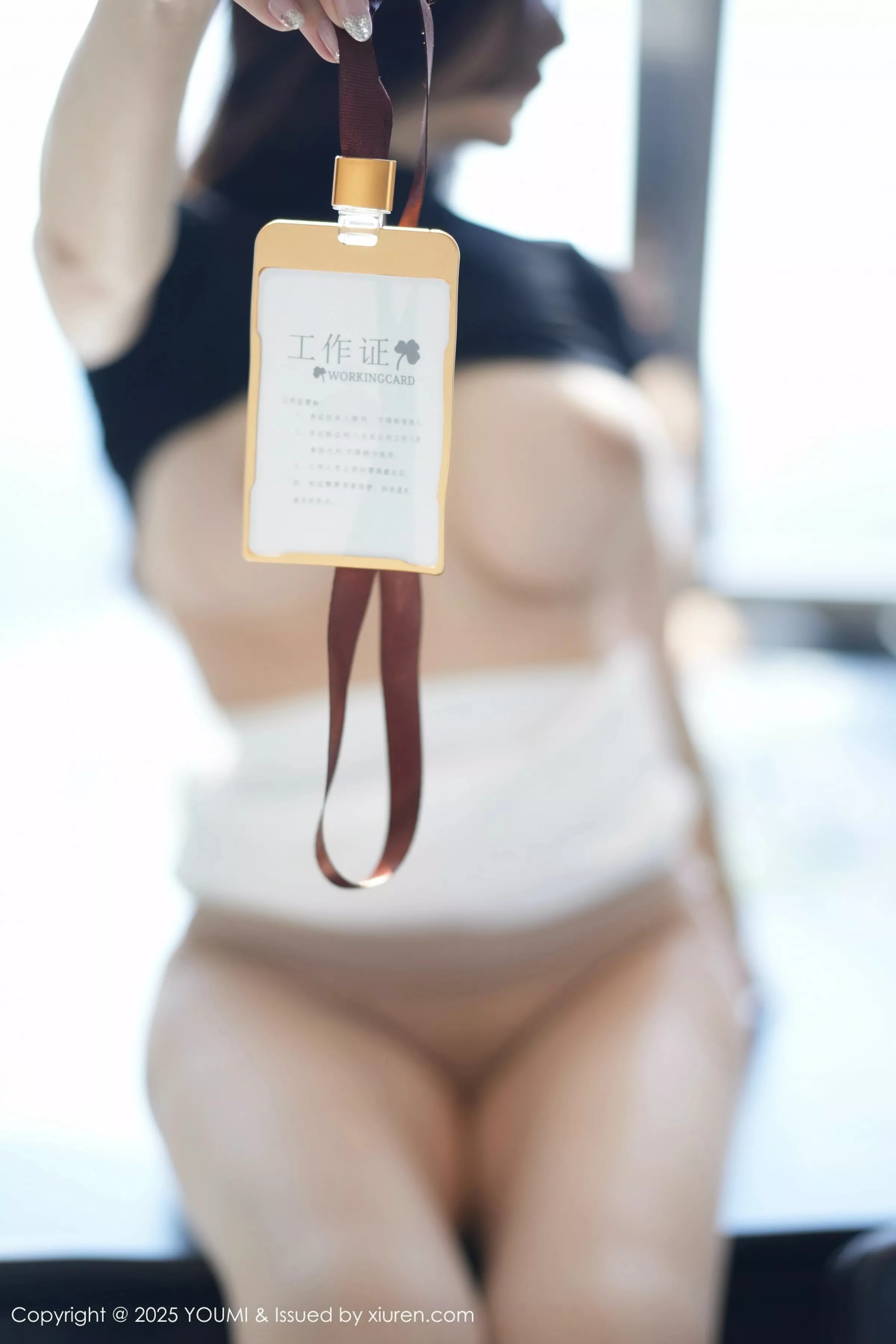 秀人集.com_[YouMi尤蜜荟]Vol.1144_女神心妍小公主性感黑色OL服饰配超薄肉丝秀丰腴身材诱惑写真78P