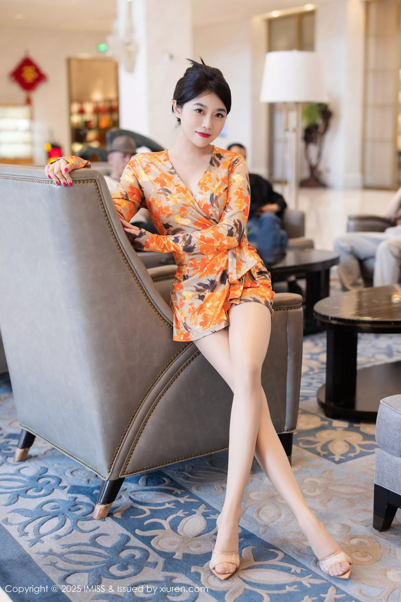 秀人集.com_[IMISS爱蜜社]Vol.796_女神许诺Sabrina连衣短裙露红色内衣配超薄肉丝秀美腿诱惑写真98P