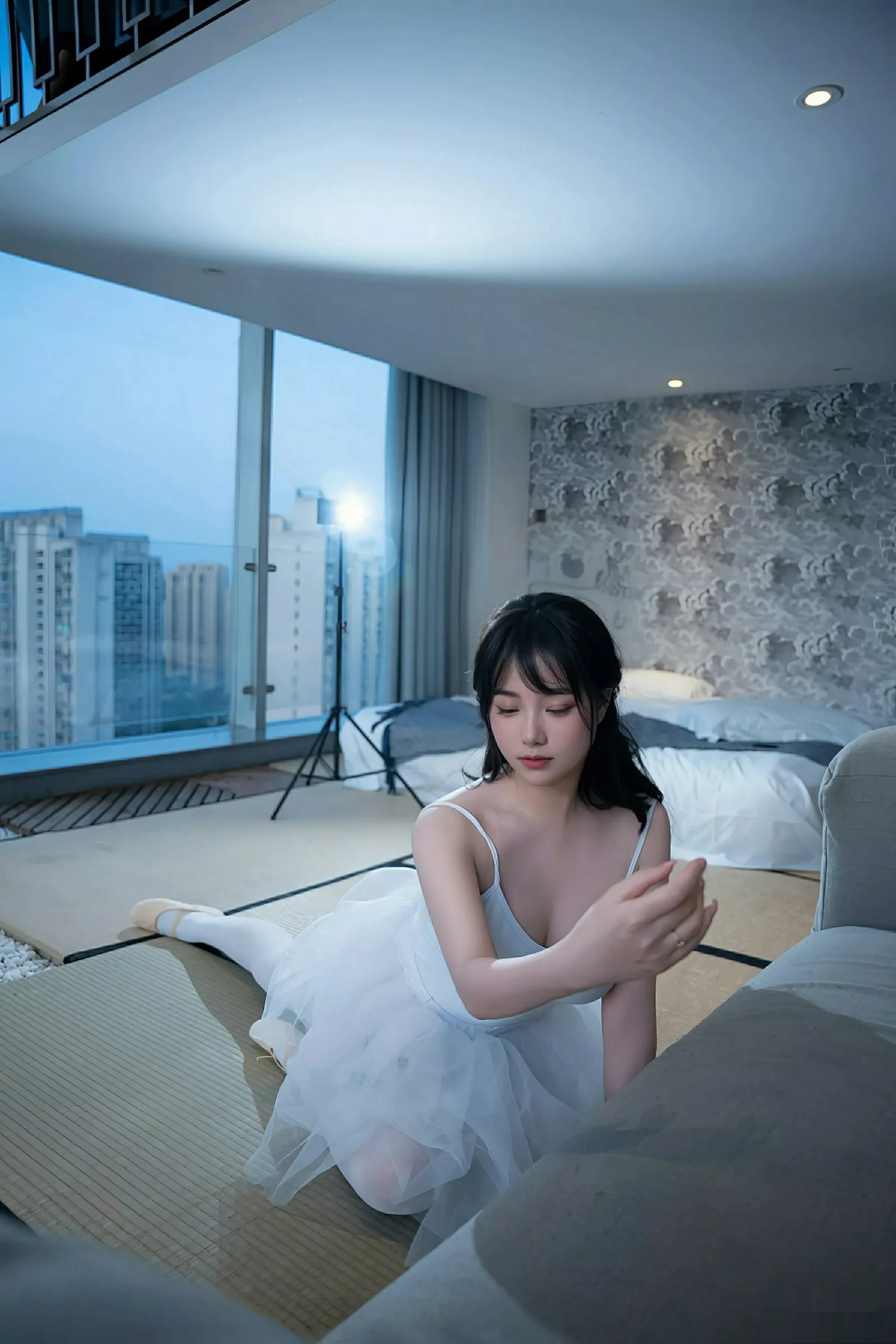 秀人集.com_[XiuRen秀人网]No.10575_模特软情性感白色芭蕾短裙配白色丝袜秀曼妙身姿完美诱惑写真78P