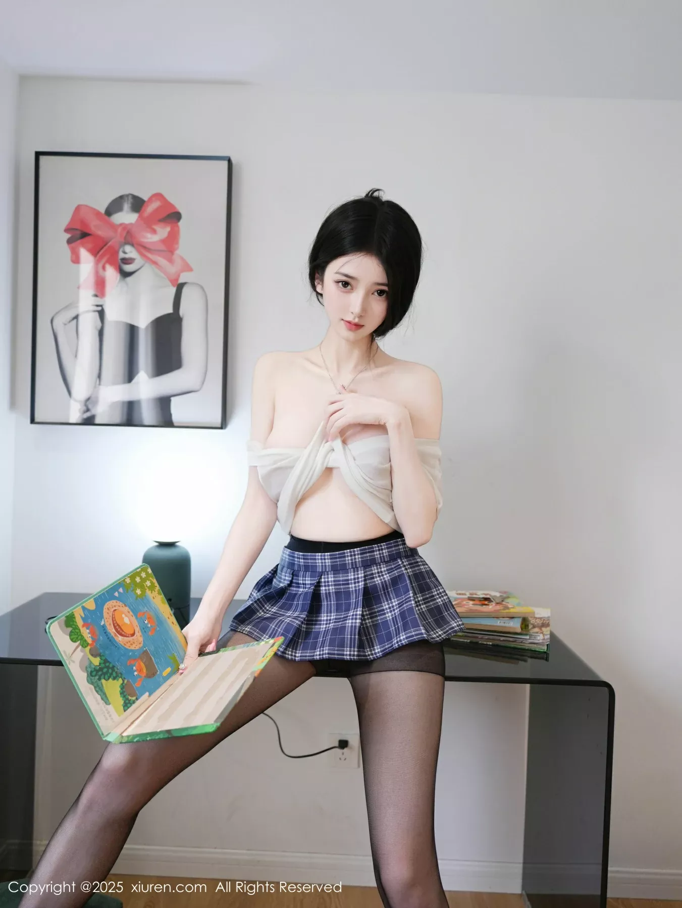 秀人集.com_[XiuRen秀人网]No.10613_模特白小蝶性感白上衣配格子短裙露超薄黑丝秀完美曲线诱惑写真60P