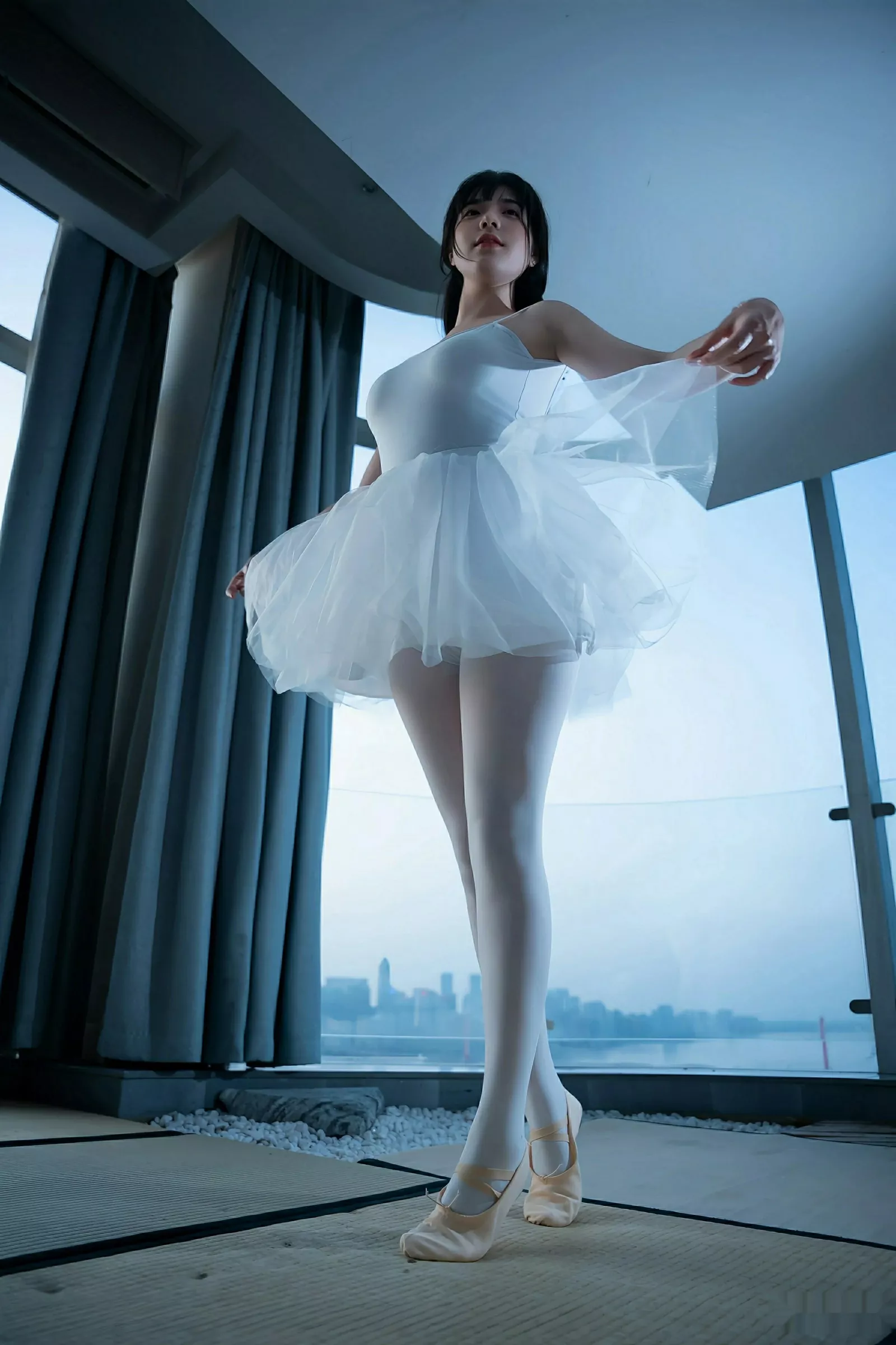 秀人集.com_[XiuRen秀人网]No.10575_模特软情性感白色芭蕾短裙配白色丝袜秀曼妙身姿完美诱惑写真78P