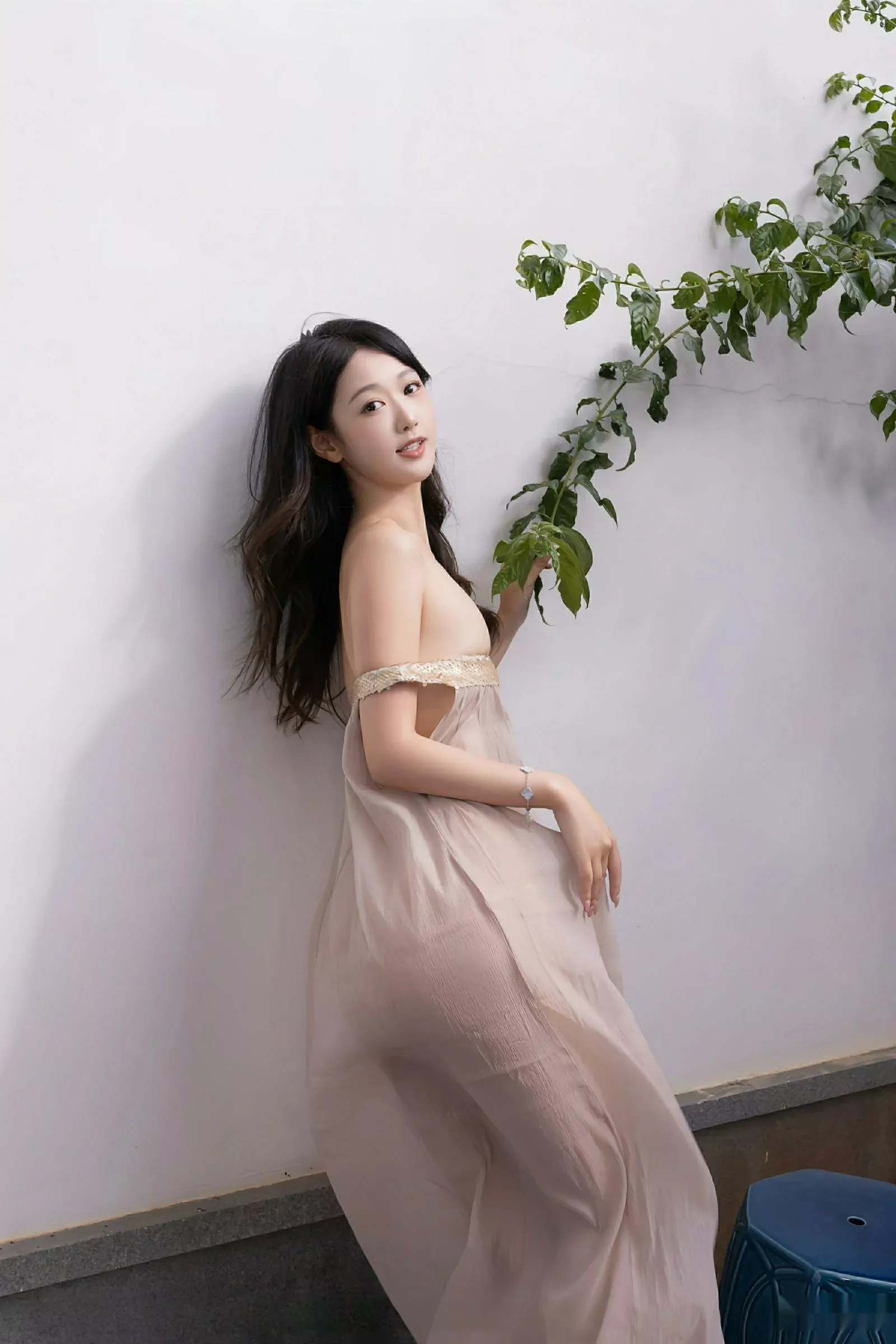 秀人集.com_[XiuRen秀人网]No.10619_模特唐安琪性感浅色薄纱服饰配超薄肉丝秀曼妙身姿完美诱惑写真81P