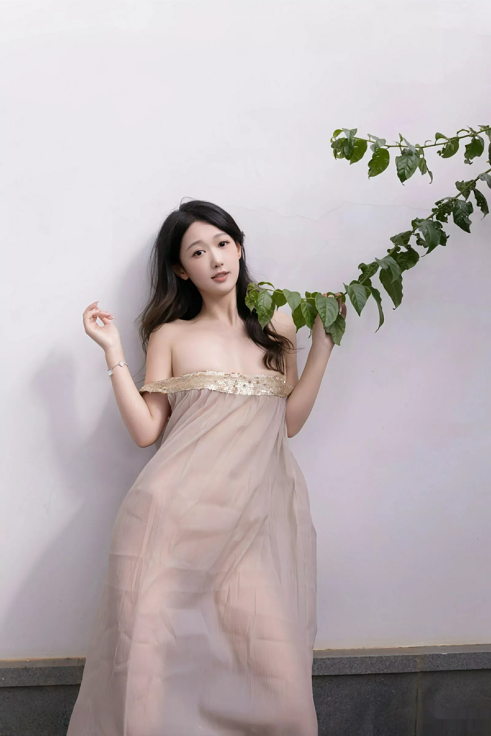 秀人集.com_[XiuRen秀人网]No.10619_模特唐安琪性感浅色薄纱服饰配超薄肉丝秀曼妙身姿完美诱惑写真81P