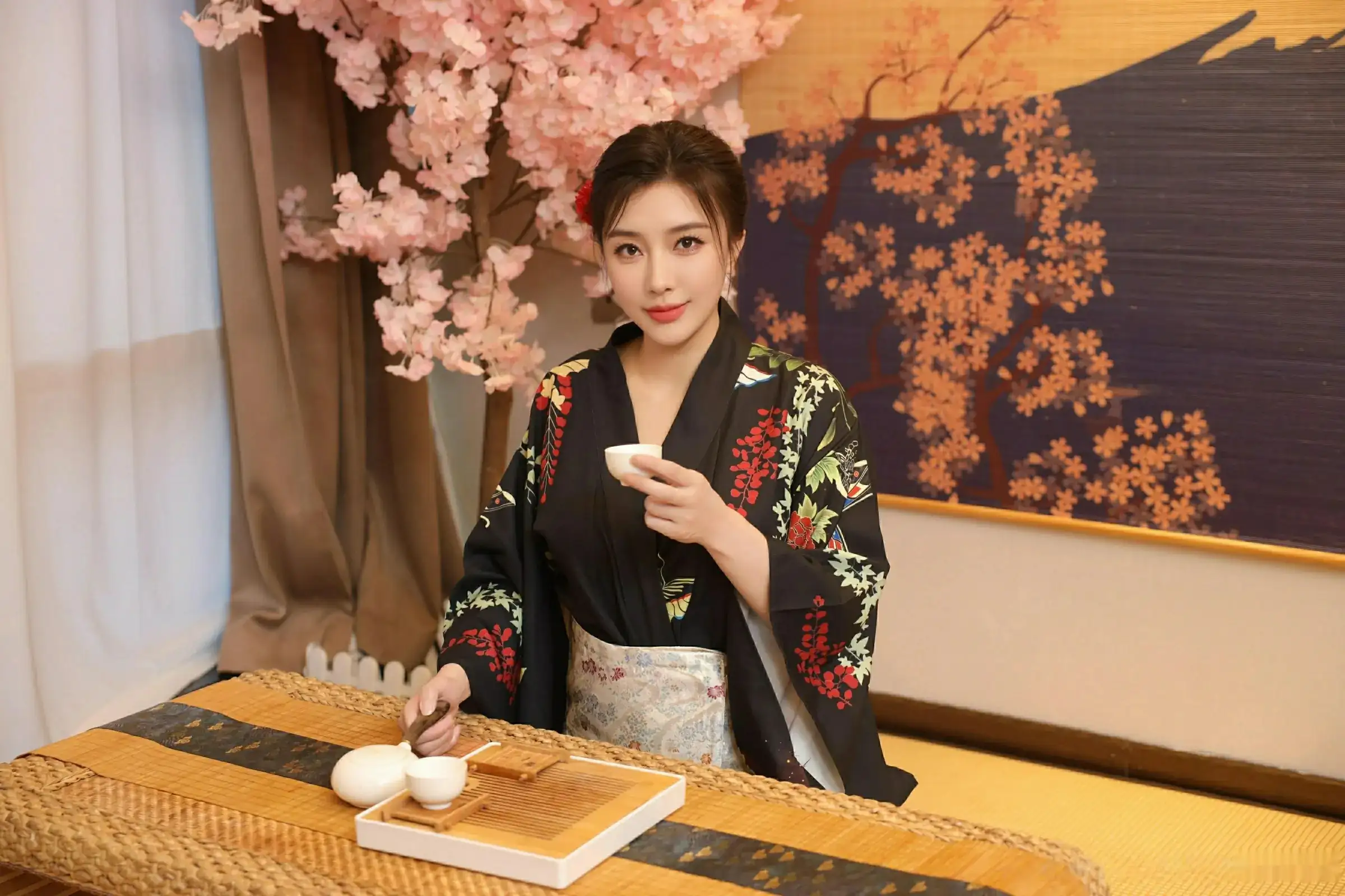 秀人集.com_[XiuRen秀人网]No.10627_模特苏一诺性感日系黑色服饰露红色内衣秀曼妙身材迷人诱惑写真80P