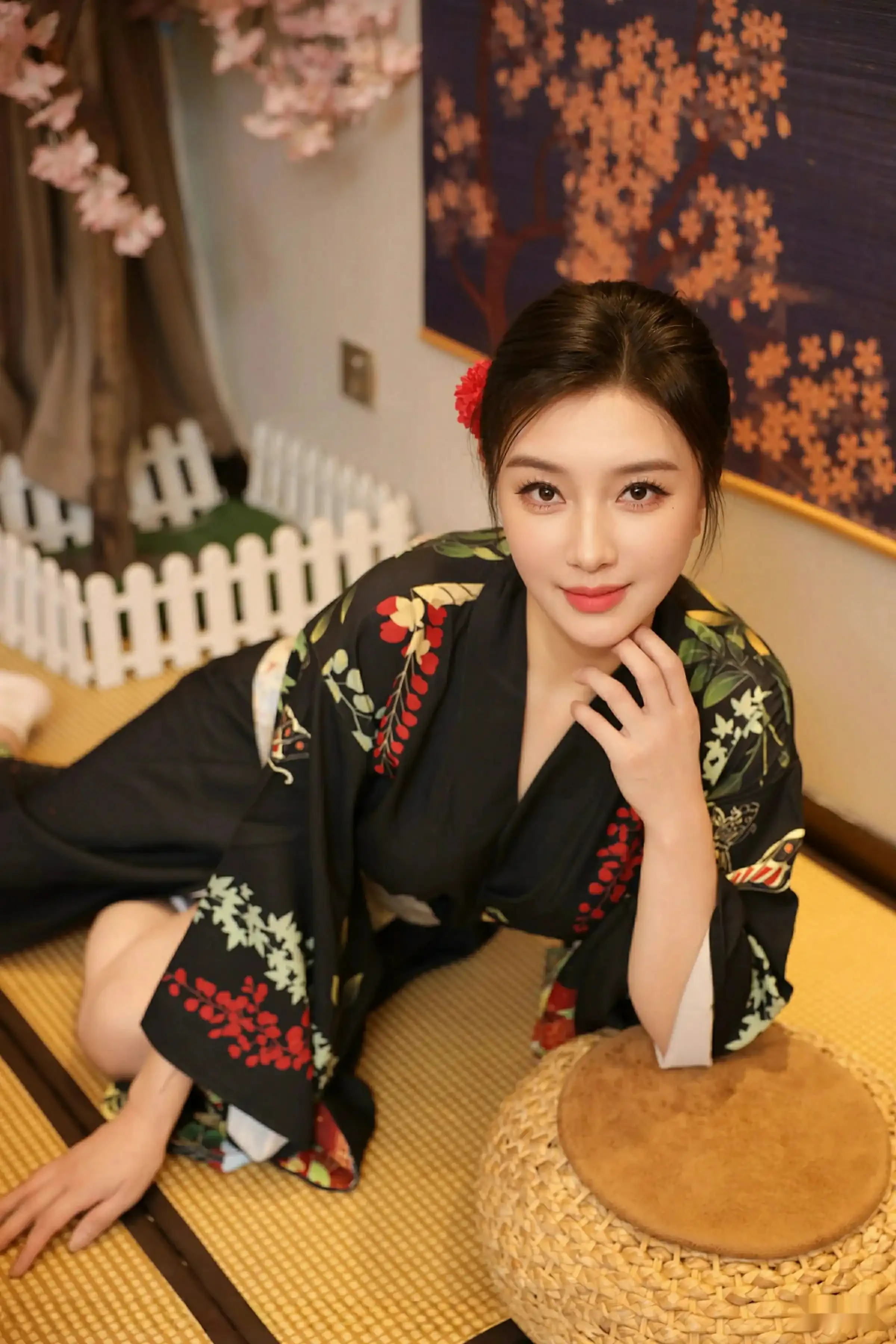 秀人集.com_[XiuRen秀人网]No.10627_模特苏一诺性感日系黑色服饰露红色内衣秀曼妙身材迷人诱惑写真80P