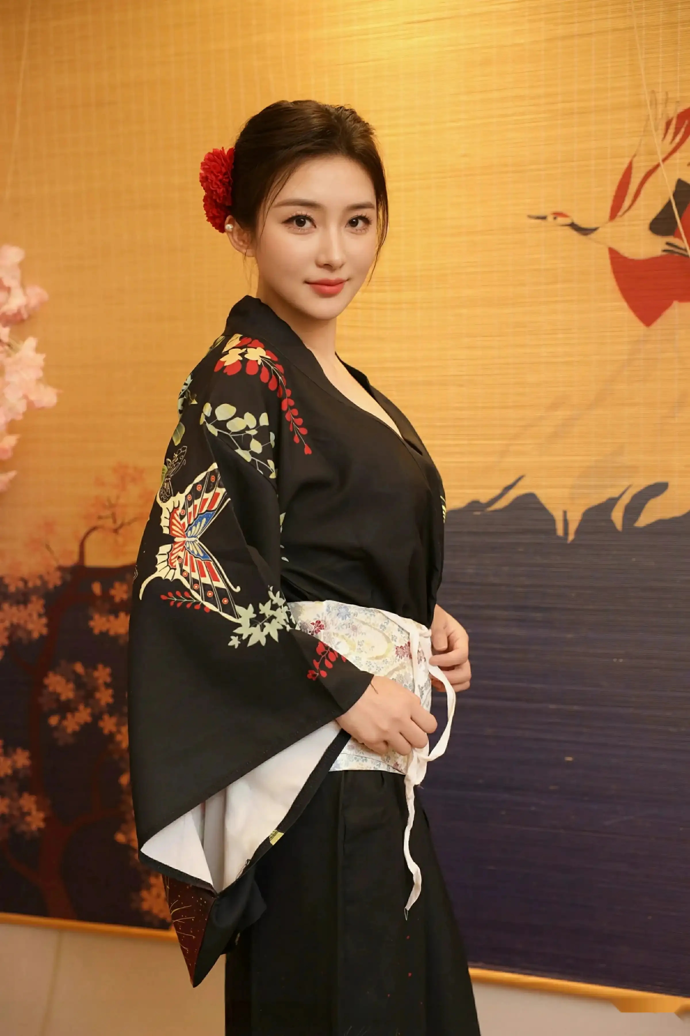 秀人集.com_[XiuRen秀人网]No.10627_模特苏一诺性感日系黑色服饰露红色内衣秀曼妙身材迷人诱惑写真80P