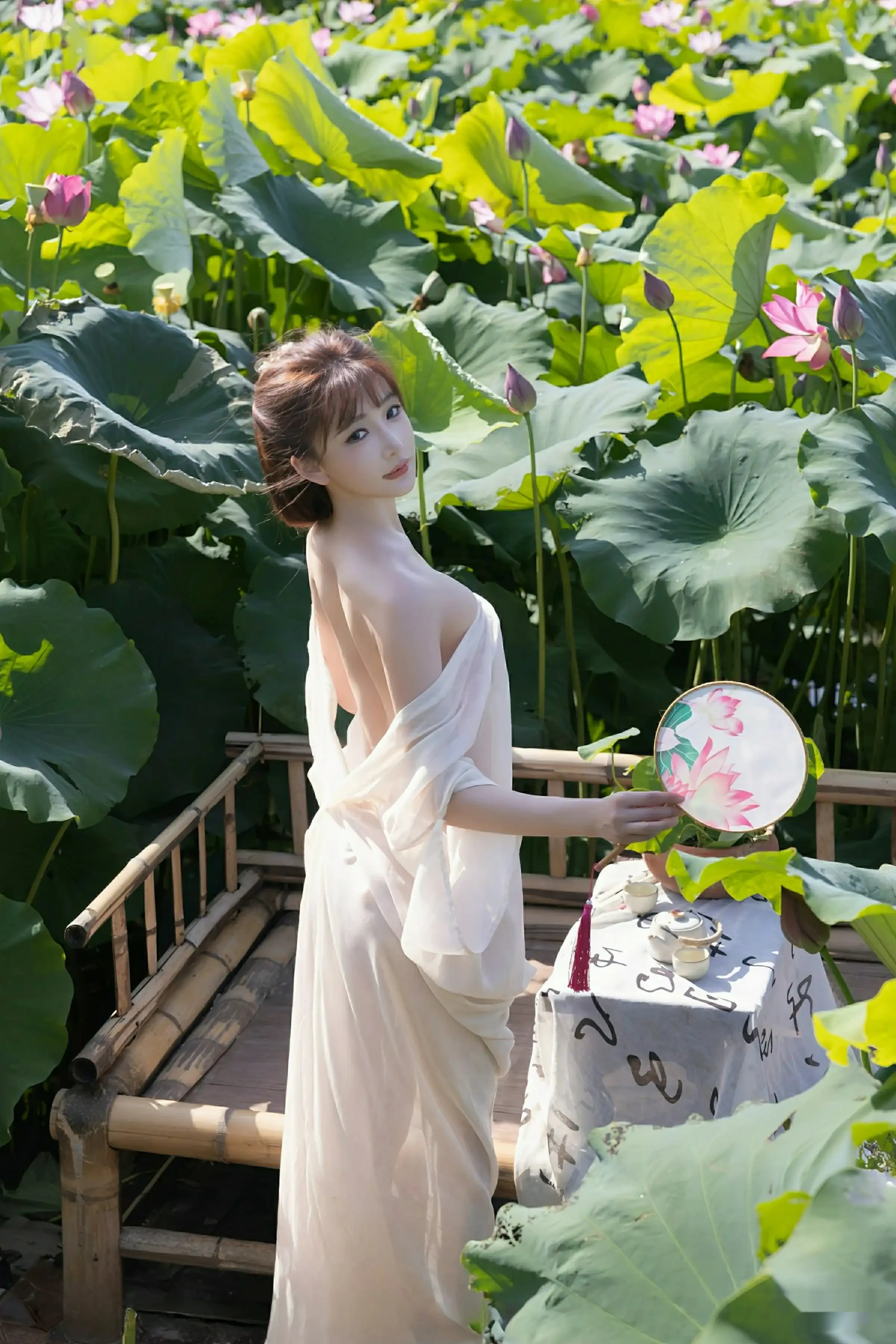 秀人集.com_[XiuRen秀人网]No.10630_模特陆萱萱户外性感浅色薄纱服饰配超薄肉丝秀柔美身姿诱惑写真76P