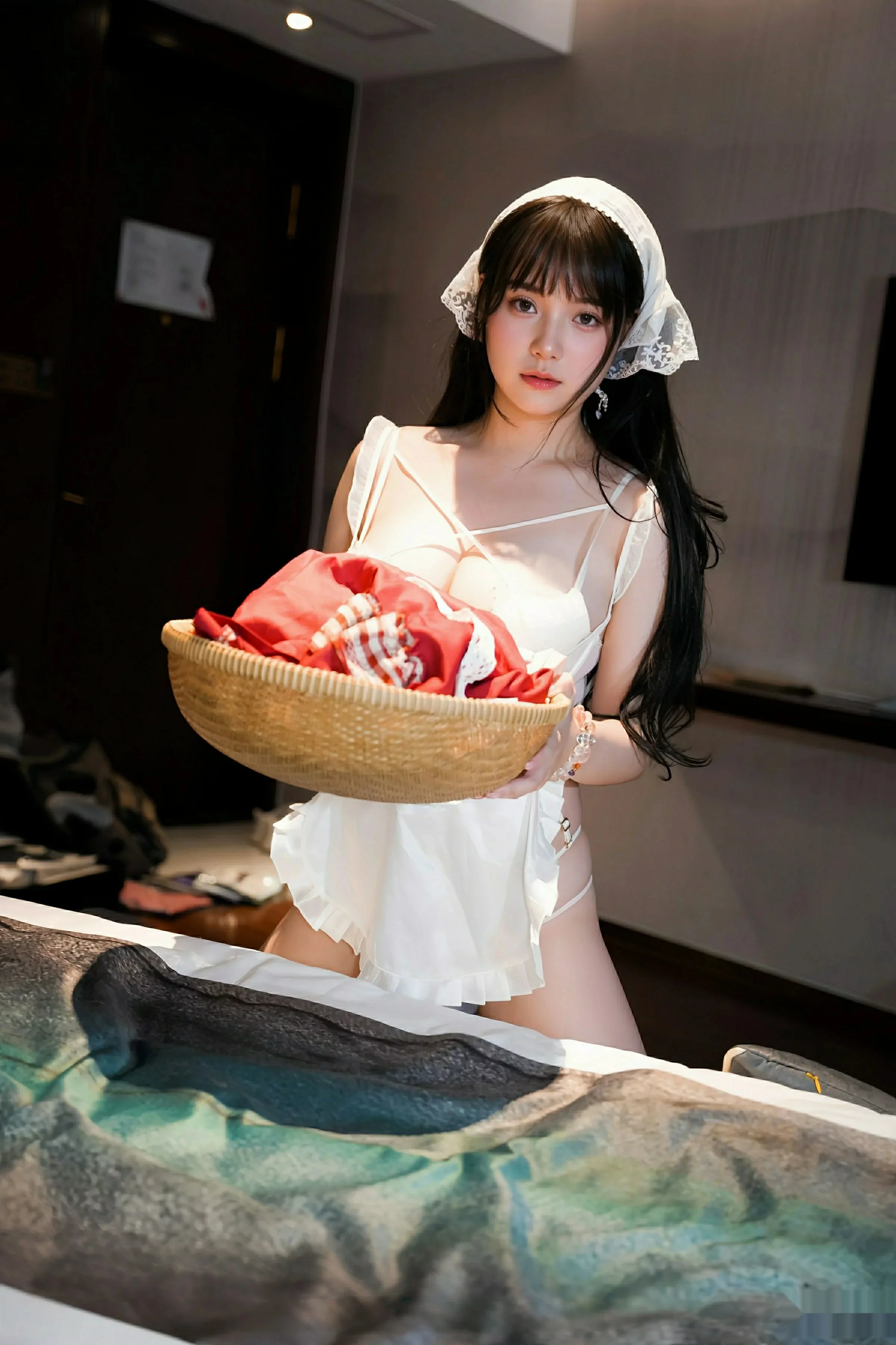 秀人集.com_[XiuRen秀人网]No.10631_模特软情性感白色女仆服饰配白色丝袜秀曼妙身姿迷人诱惑写真78P