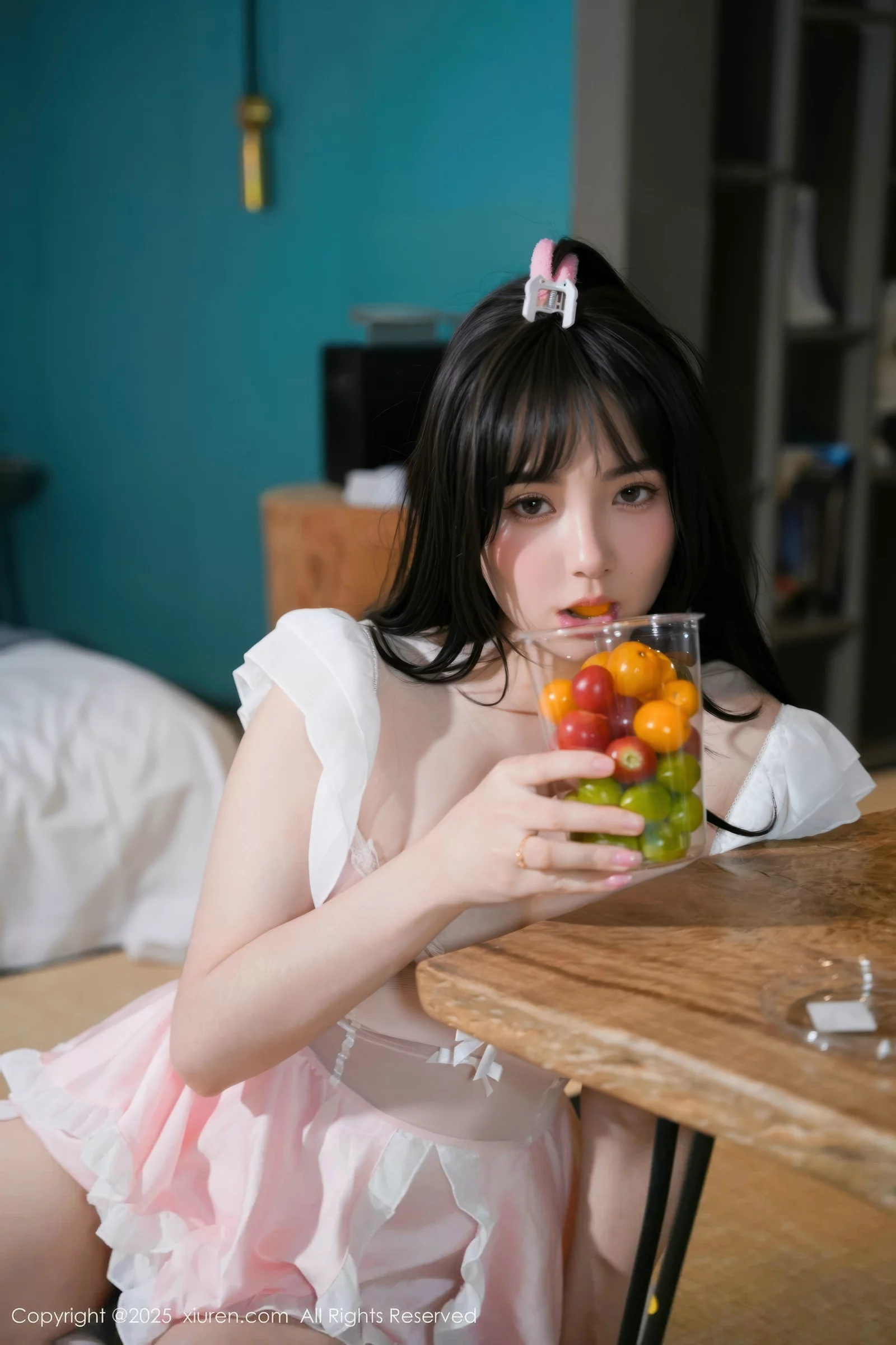 秀人集.com_[XiuRen秀人网]No.10653_模特软情性感粉色女仆装扮配白色丝袜秀曼妙身姿妩媚诱惑写真55P