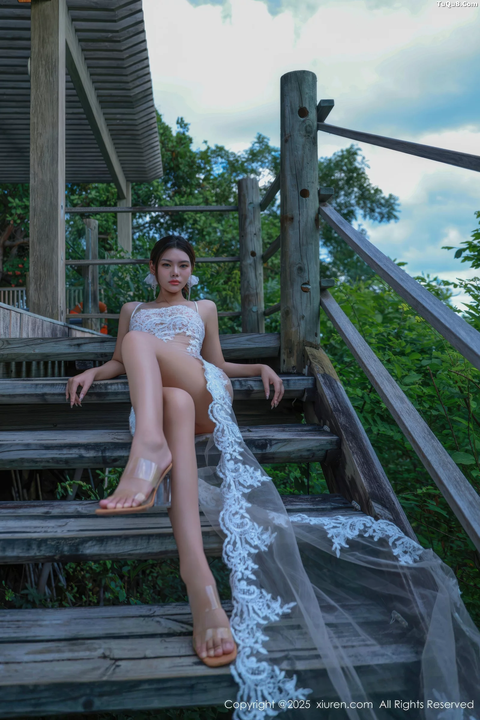 秀人集.com_[XiuRen秀人网]No.10721_模特叮当DD性感白色情趣服饰配白色丝袜秀完美身材诱惑写真77P