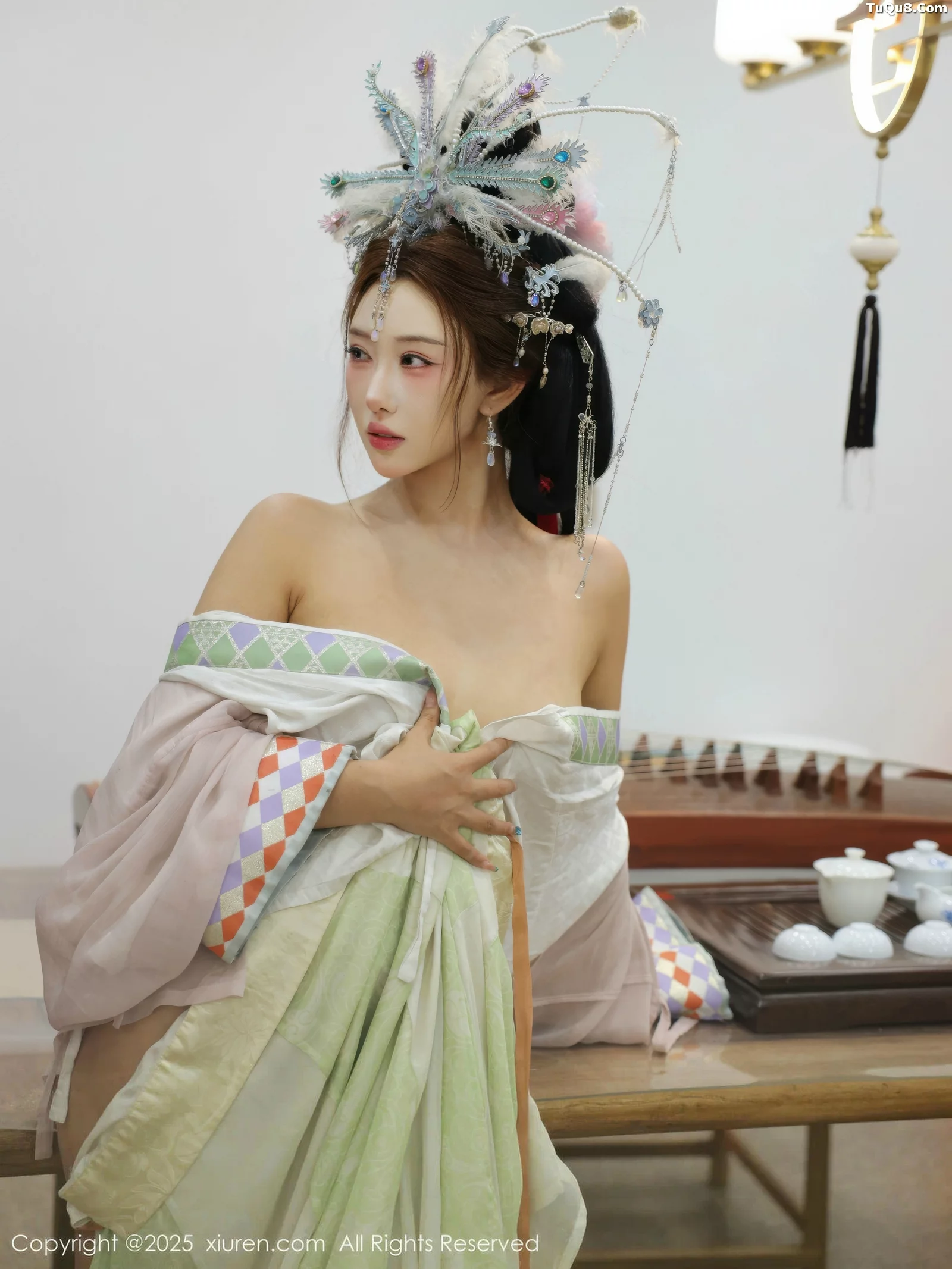 秀人集.com_[XiuRen秀人网]No.10736_模特金允希Yuki性感浅色古装薄纱服饰秀丰腴身材迷人诱惑写真80P