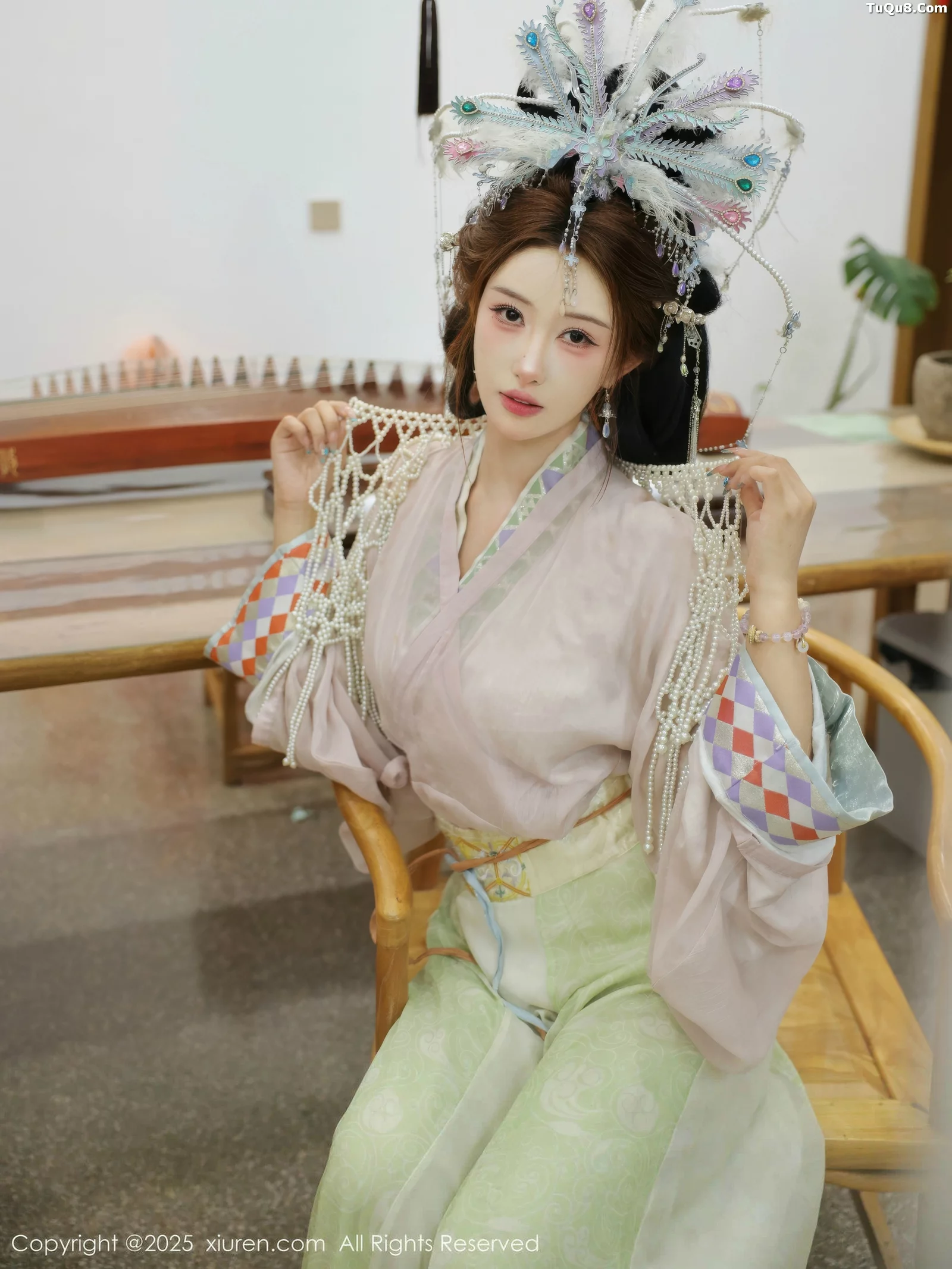 秀人集.com_[XiuRen秀人网]No.10736_模特金允希Yuki性感浅色古装薄纱服饰秀丰腴身材迷人诱惑写真80P