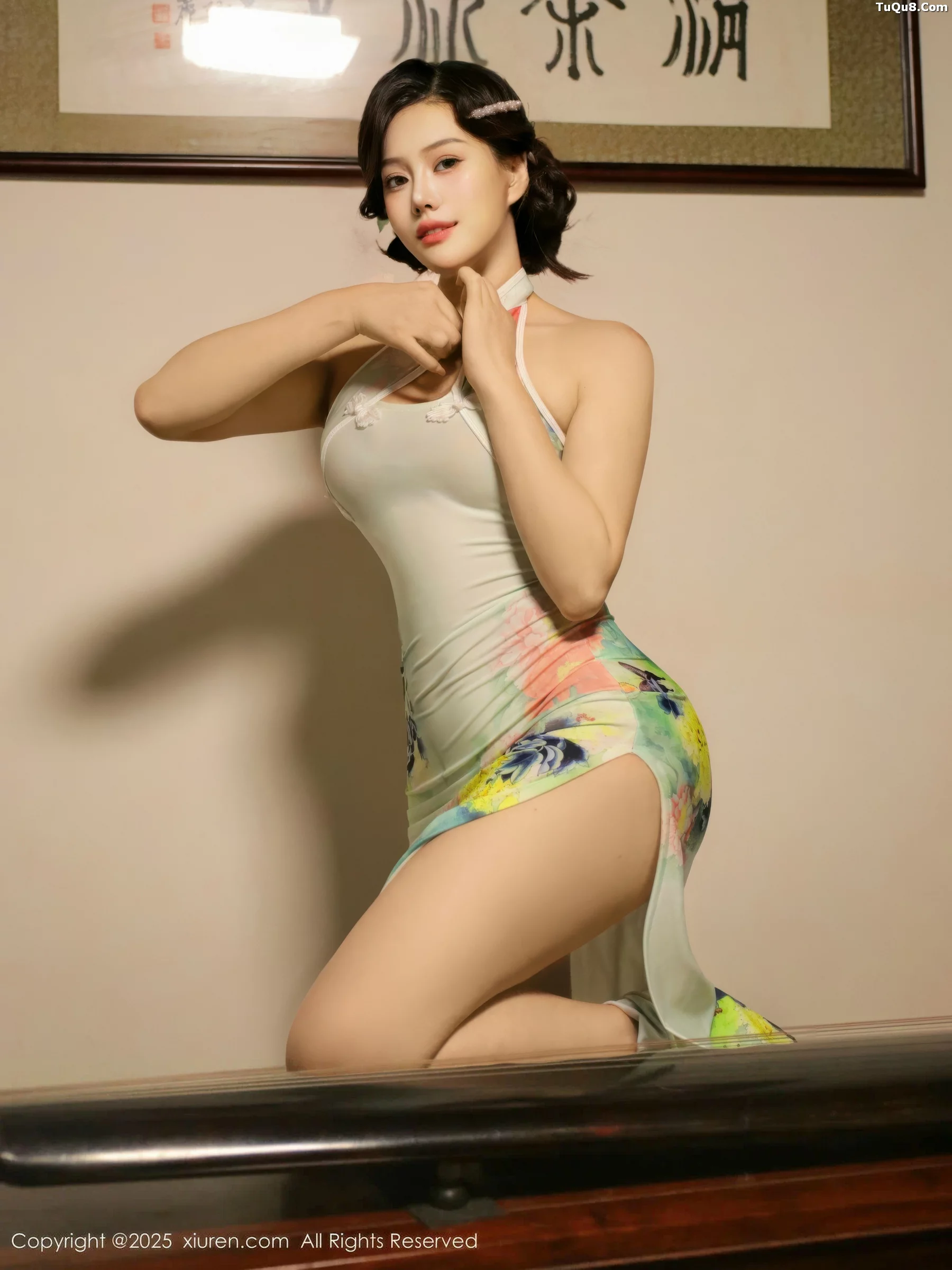 秀人集.com_[XiuRen秀人网]No.10749_新人模特莉莉安娜o性感绿色旗袍配超薄肉丝秀丰满身材诱惑写真73P