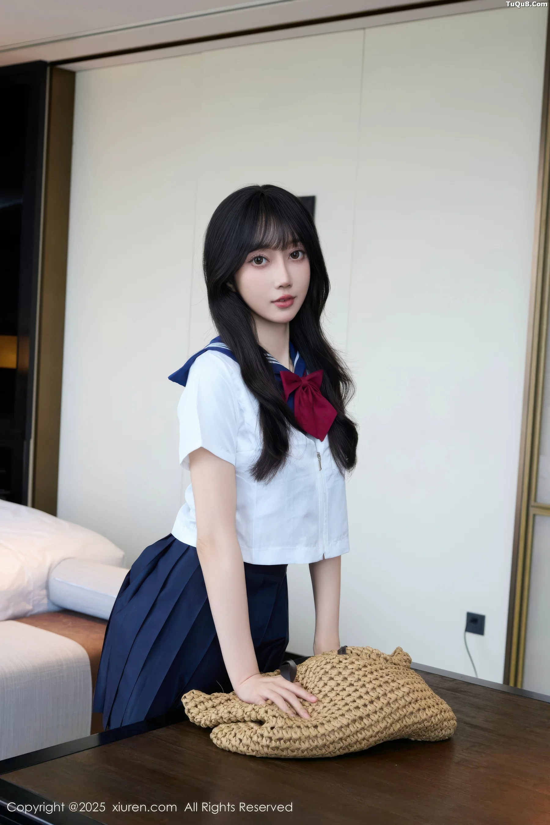 秀人集.com_[XiuRen秀人网]No.10766_模特玥儿玥er私房性感JK制服配超薄黑丝秀曼妙身姿迷人诱惑写真68P