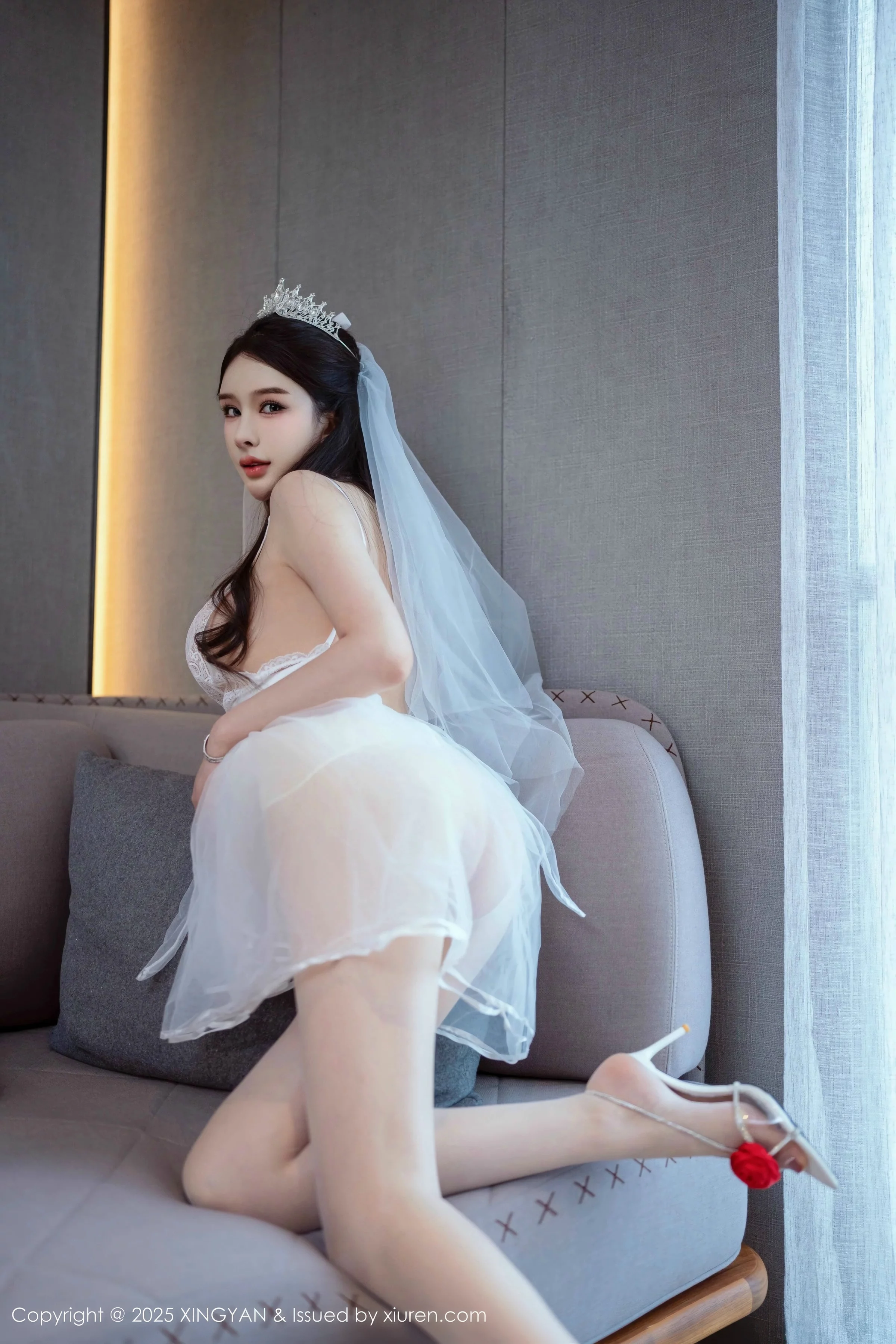 秀人集.com_[XINGYAN星颜社]VOL.388_女神李丽莎私房合集性感白色薄透婚纱服饰秀惹火身材诱惑写真61P