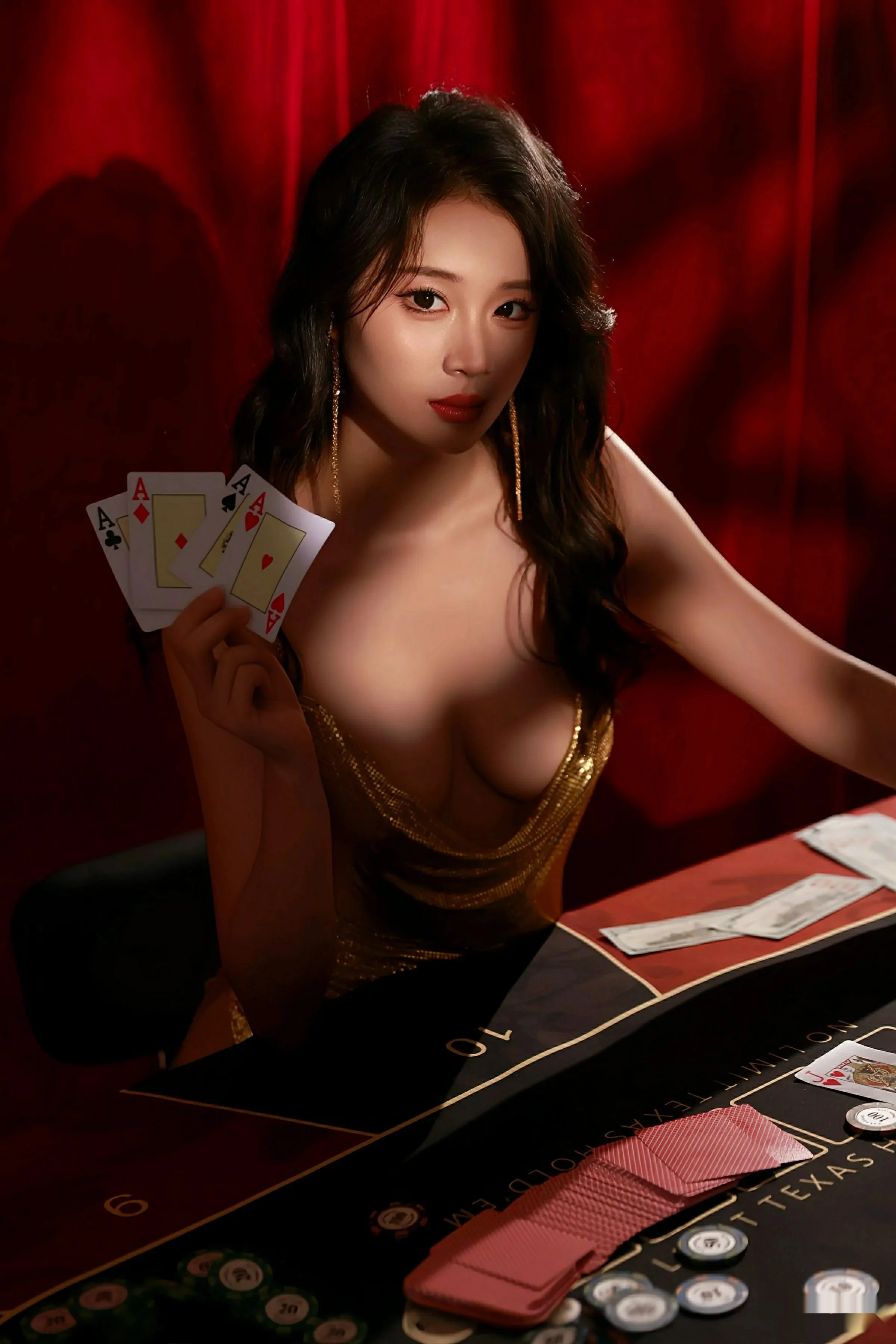 秀人集.com_[XiuRen秀人网]No.10681_模特南乔性感金色吊带服饰+红色情趣内衣秀惹火身材撩人诱惑写真70P