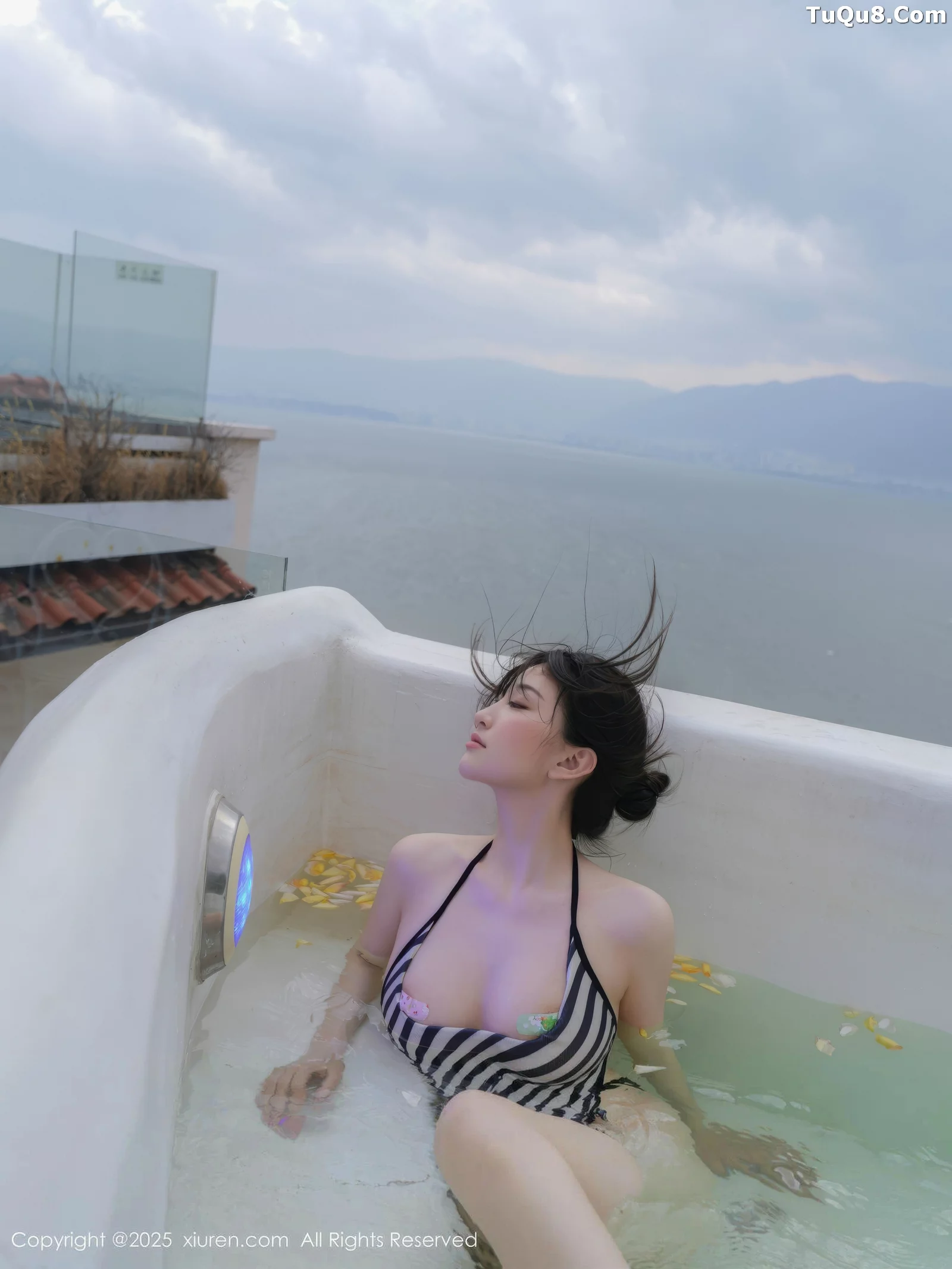 秀人集.com_[XiuRen秀人网]No.10698_模特白露lulu性感黑色连衣裙露黑白比基尼秀完美身材诱惑写真57P