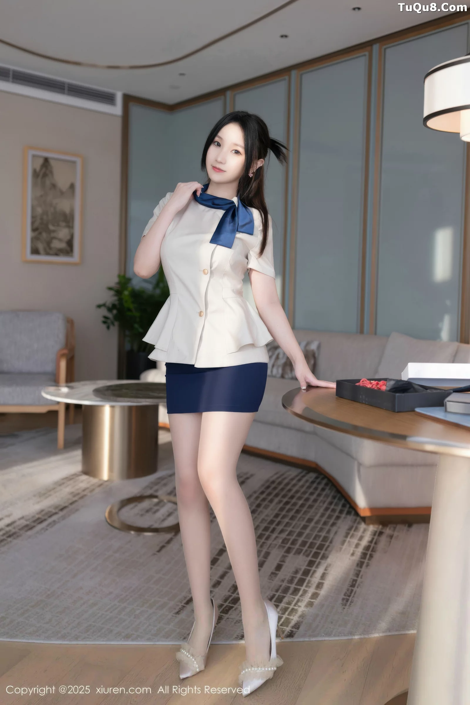 秀人集.com_[XiuRen秀人网]No.10697_模特杏子Yada性感OL服饰配超薄肉丝秀曼妙身姿撩人诱惑写真83P