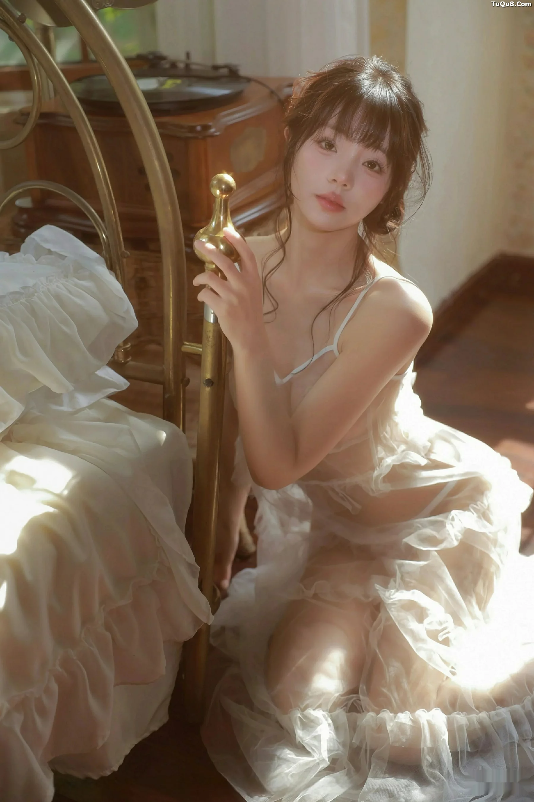 秀人集.com_[XiuRen秀人网]No.10799_模特佘贝拉Bella性感连衣长裙露白色情趣内衣秀完美身材诱惑写真73P