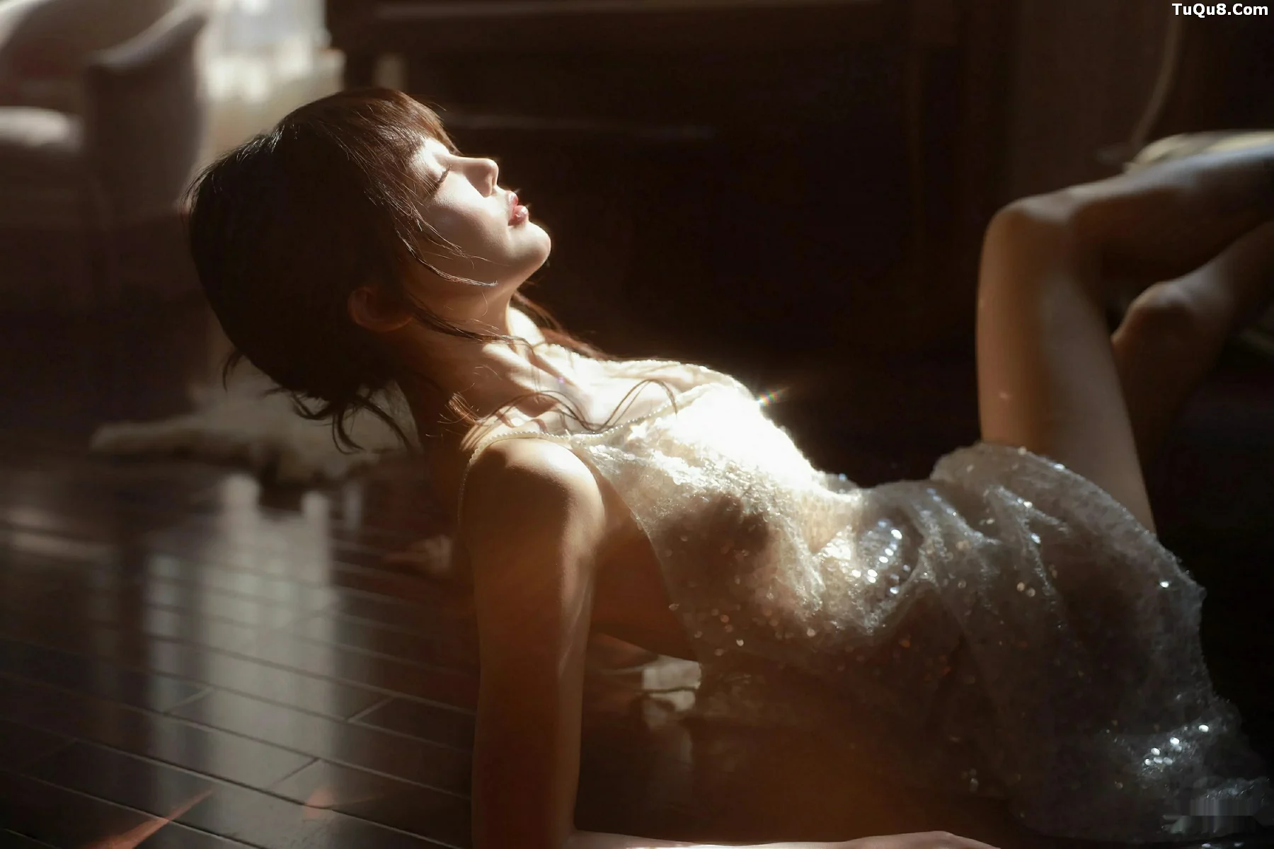 秀人集.com_[XiuRen秀人网]No.10799_模特佘贝拉Bella性感连衣长裙露白色情趣内衣秀完美身材诱惑写真73P