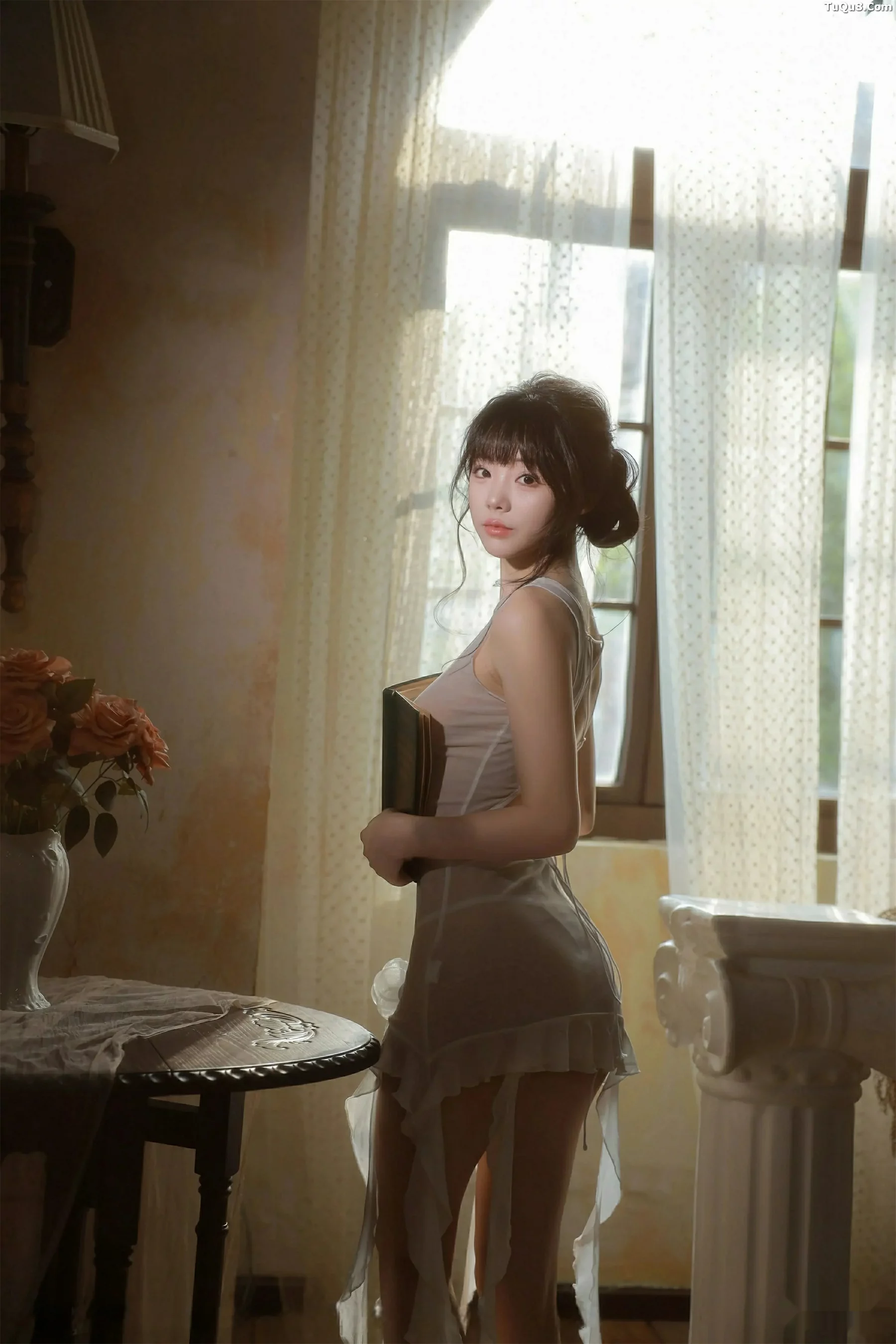 秀人集.com_[XiuRen秀人网]No.10799_模特佘贝拉Bella性感连衣长裙露白色情趣内衣秀完美身材诱惑写真73P