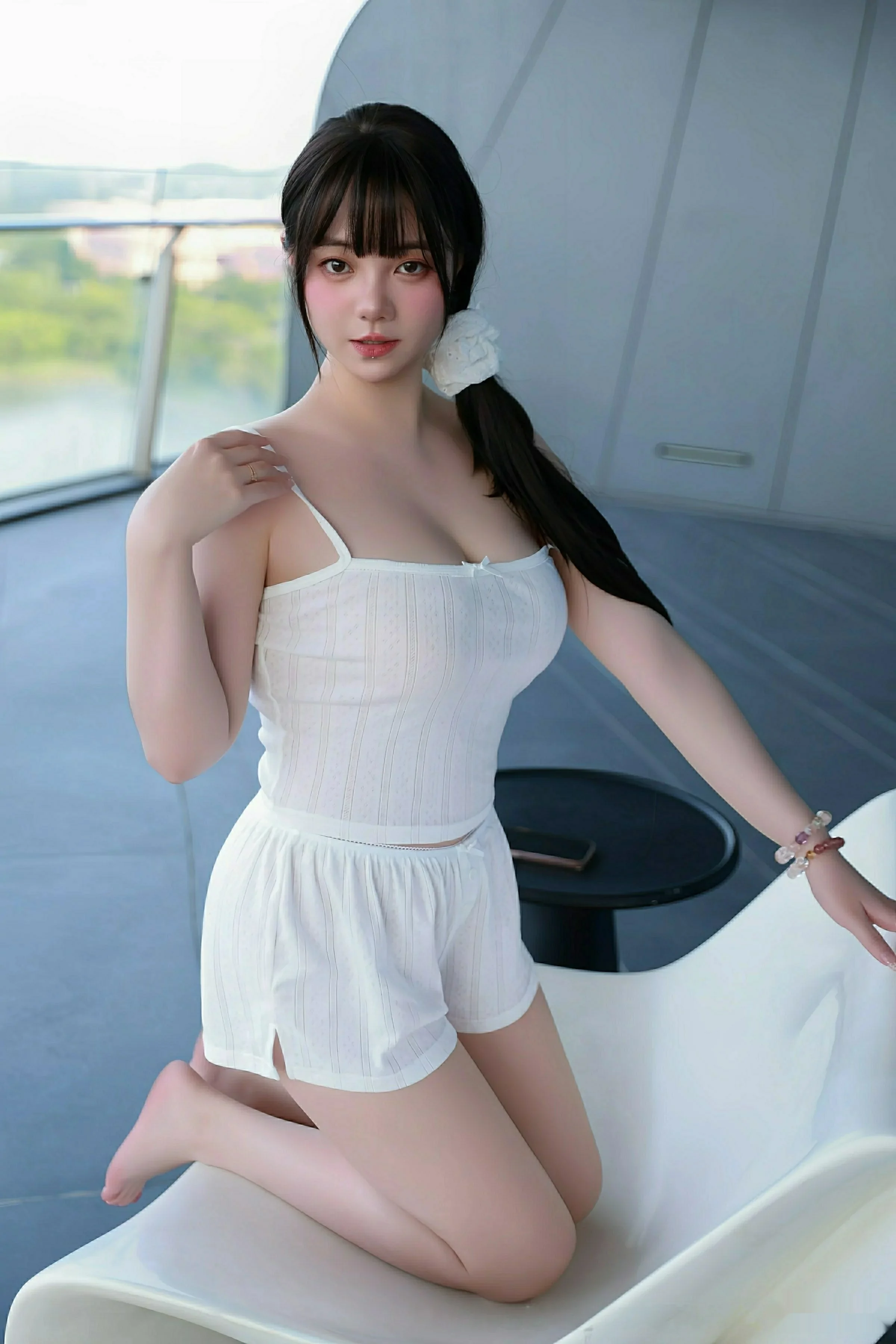 秀人集.com_[XiuRen秀人网]No.10841_模特软情性感白色低胸吊带配白色短裤秀丰腴身姿撩人诱惑写真70P