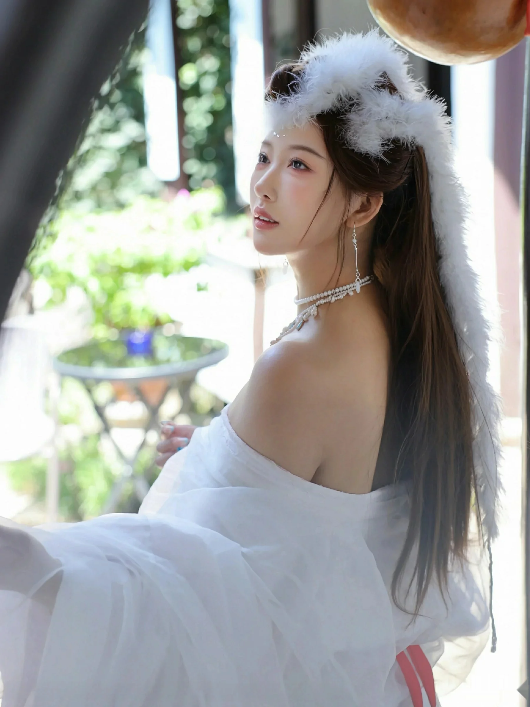 秀人集.com_[XiuRen秀人网]No.10843_模特金允希Yuki性感白色锦毛鼠装扮低胸秀丰腴身材完美诱惑写真78P