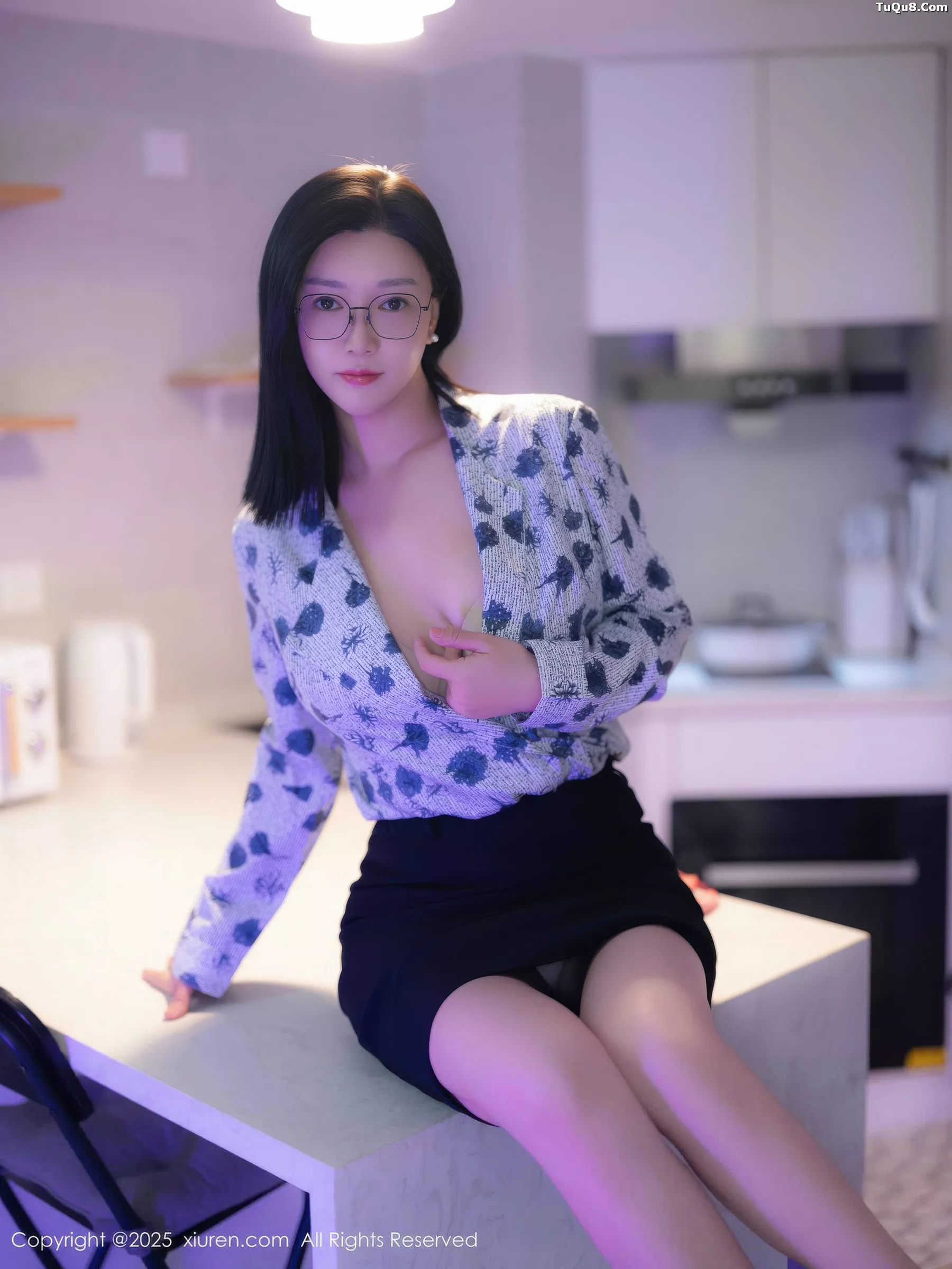 秀人集.com_[XiuRen秀人网]No.10866_模特雅茹老师性感深色OL服饰露肉色内衣秀柔美身姿诱惑写真61P