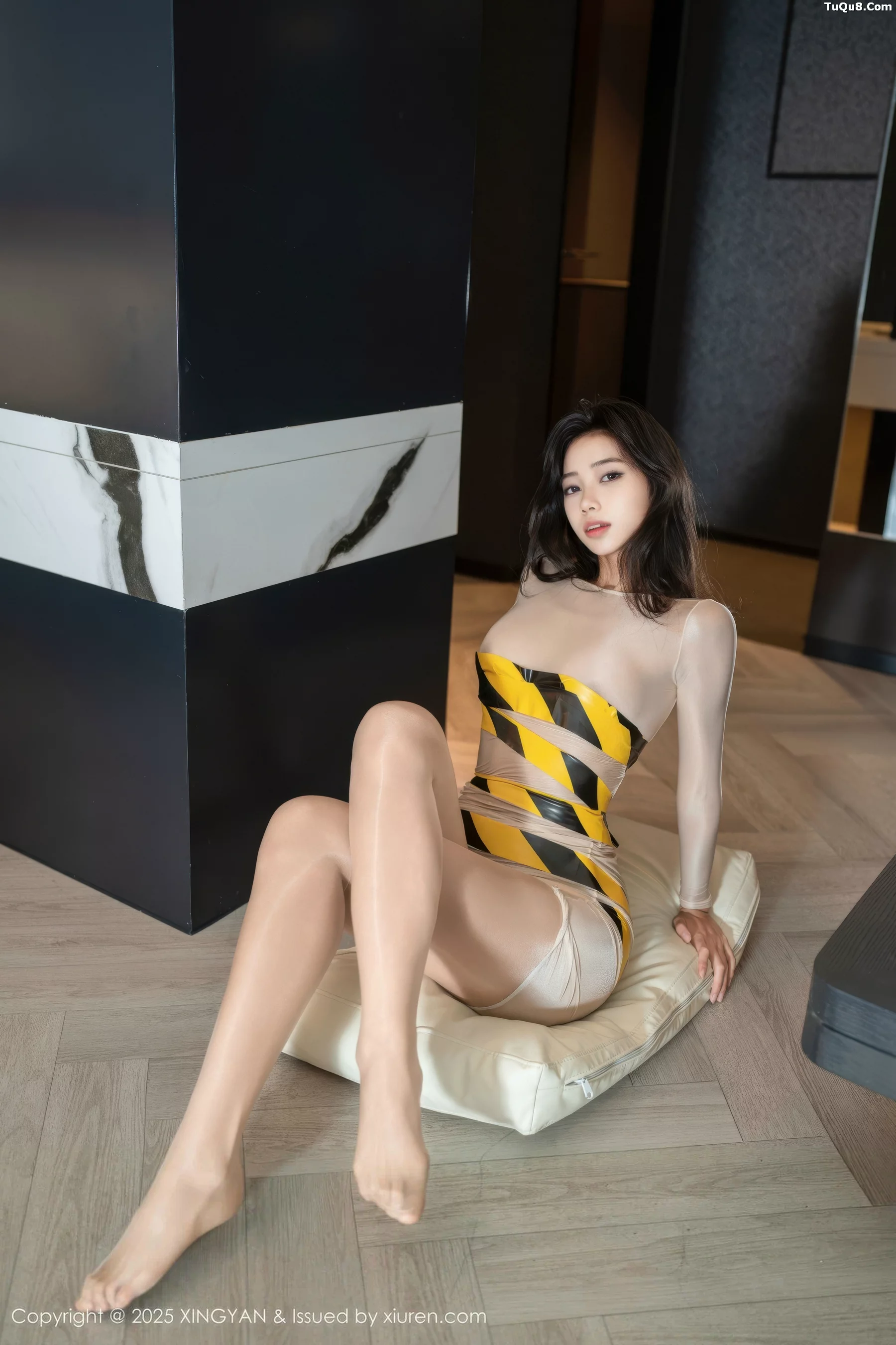 秀人集.com_[XINGYAN星颜社]VOL.421_模特时安安性感肉色连衣短裙配超薄肉丝秀柔美身姿诱惑写真71P