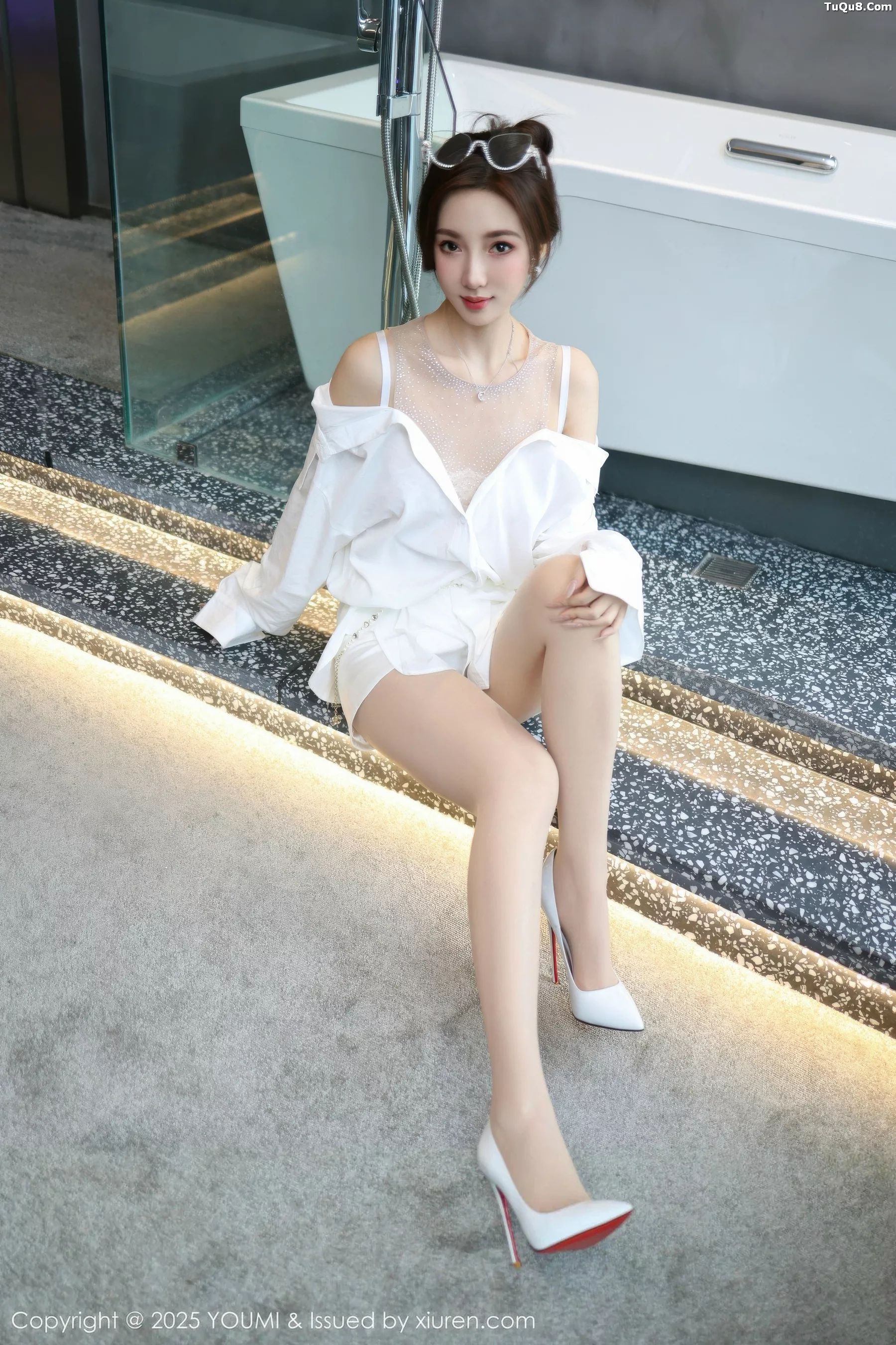 秀人集.com_[YouMi尤蜜荟]Vol.1177_模特Twins-桃桃性感白色连衣短裙配白色丝袜秀曼妙身姿诱惑写真76P