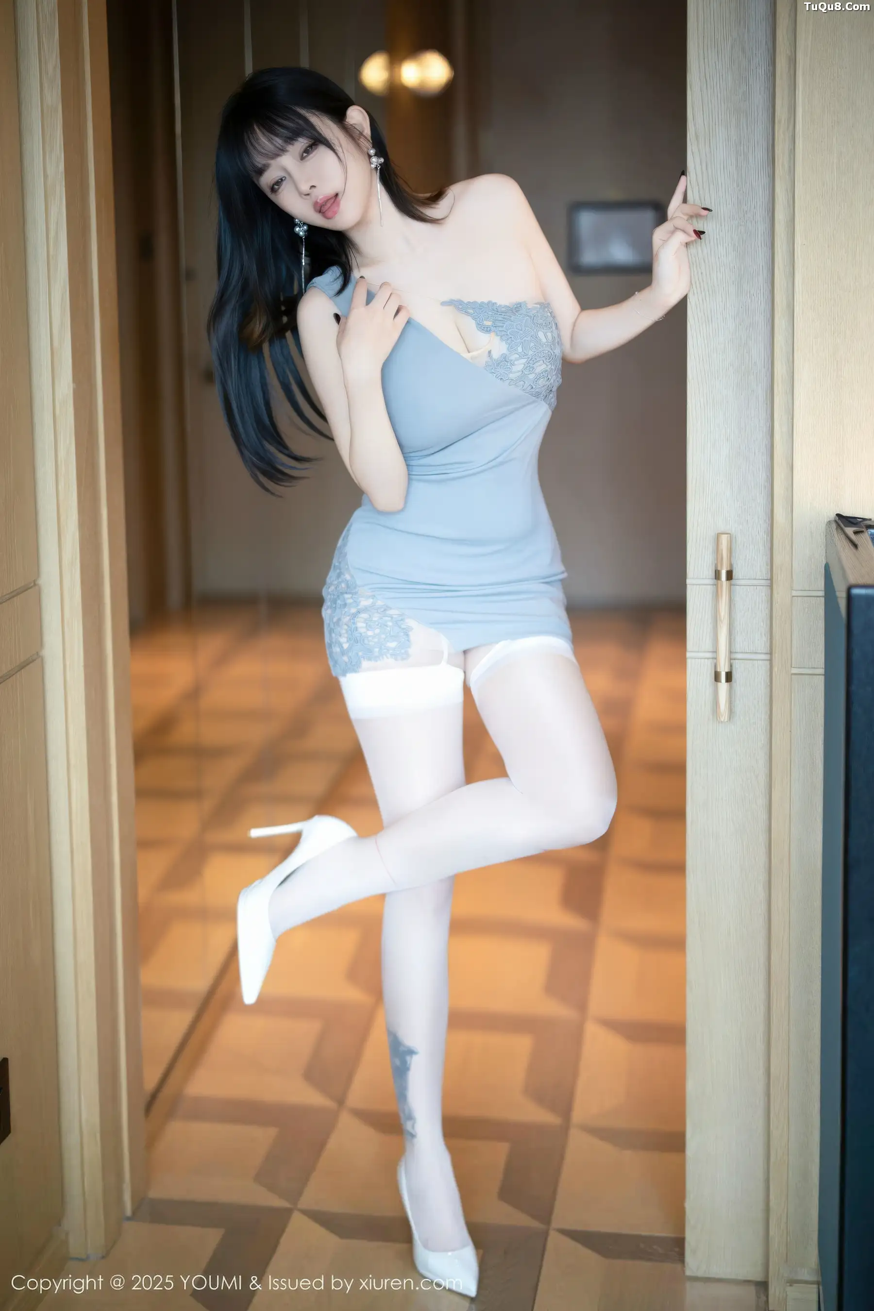 秀人集.com_[YouMi尤蜜荟]Vol.1181_女神王羽纯性感浅色连衣短裙露浅色内衣配白丝吊袜秀美腿诱惑写真96P