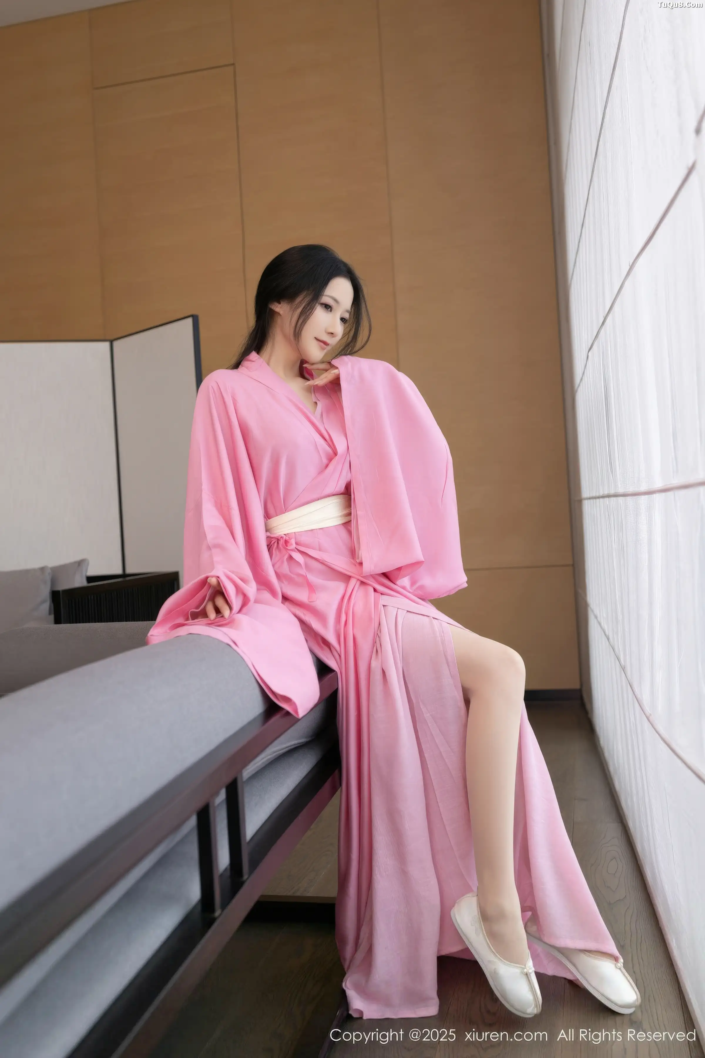 秀人集.com_[XiuRen秀人网]No.11049_模特鱼子酱Fish性感粉色月影纱配超薄肉丝秀曼妙身姿诱惑写真82P